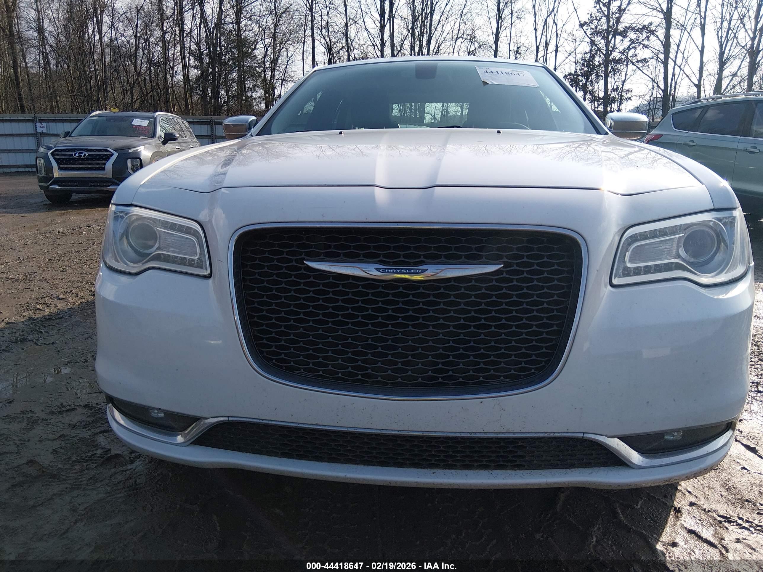 CHRYSLER 300C image 6