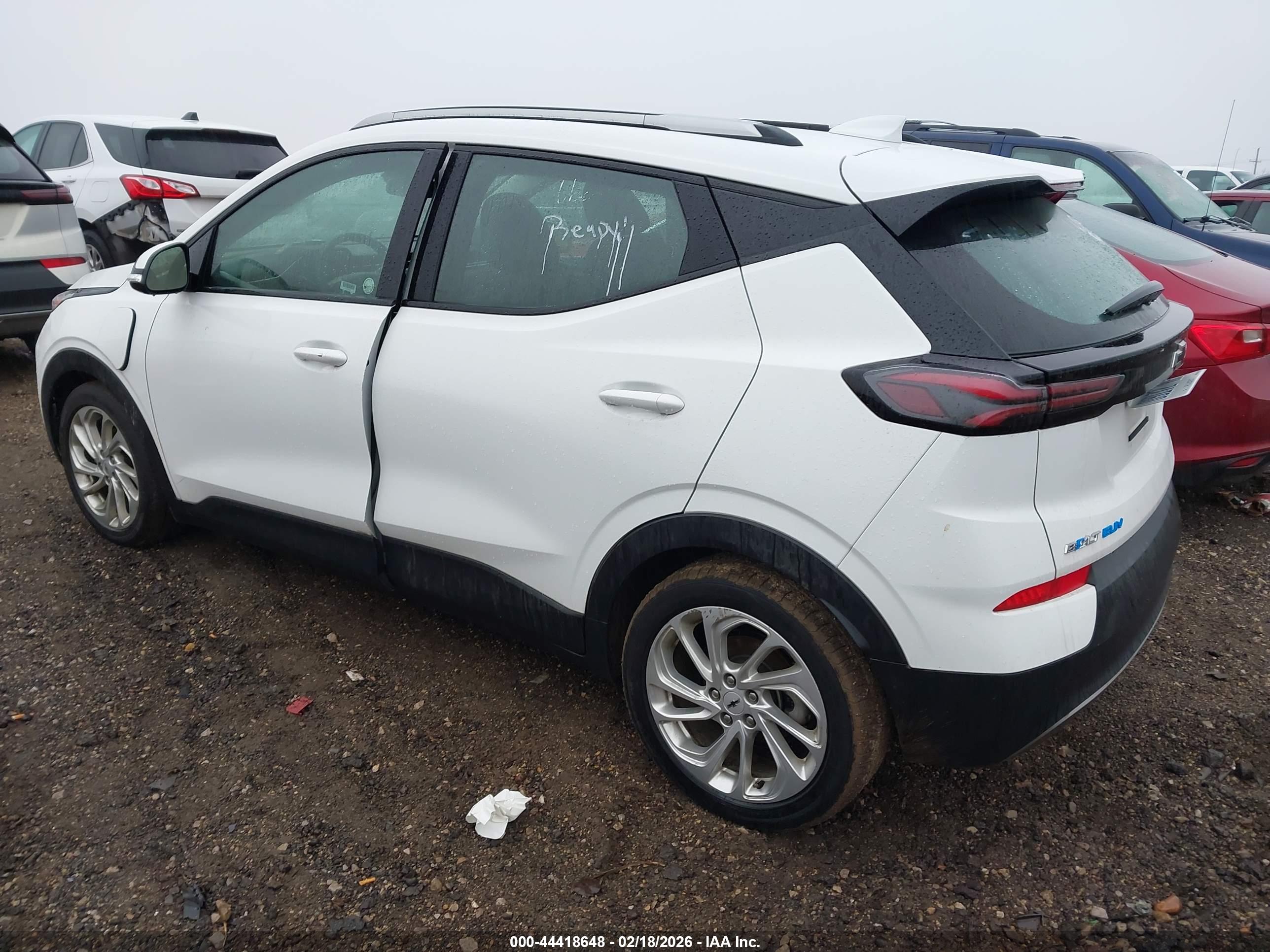 CHEVROLET BOLT image 3