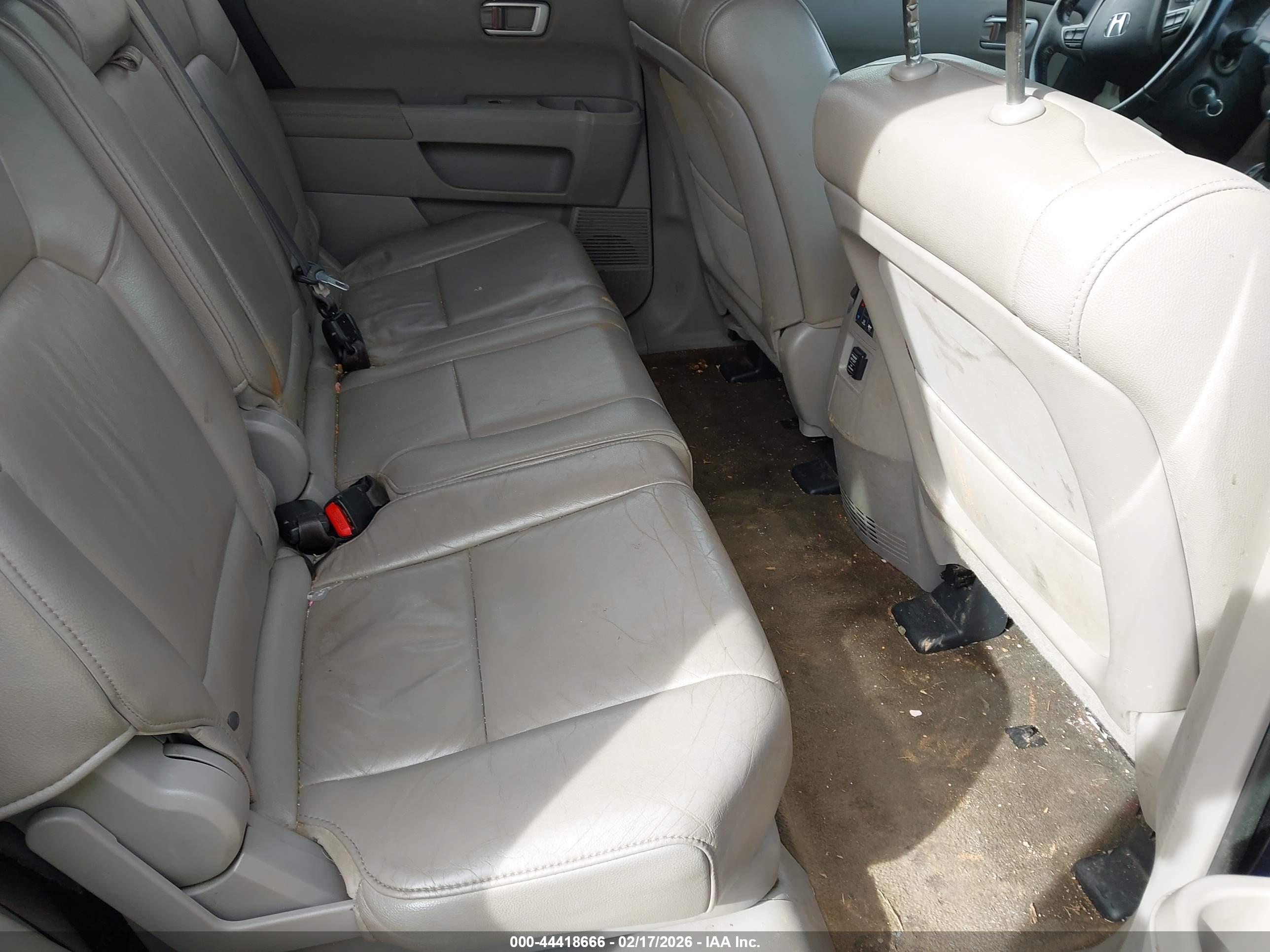 HONDA PILOT image 8
