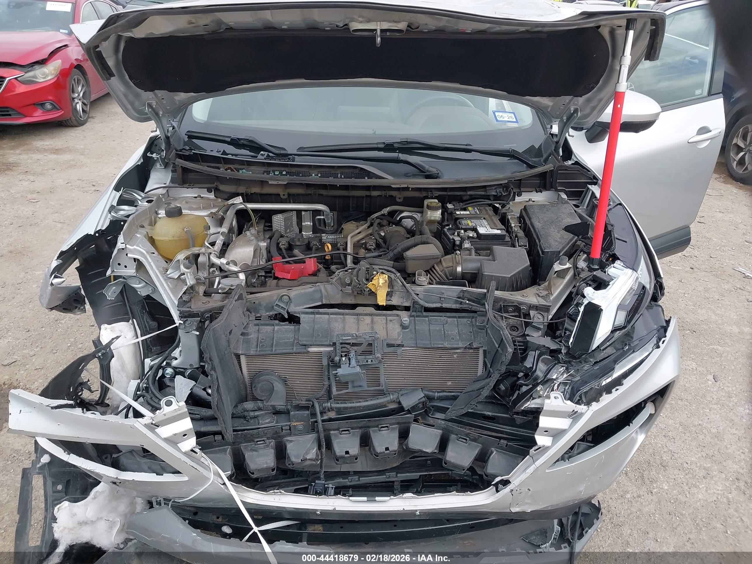 NISSAN ROGUE image 10