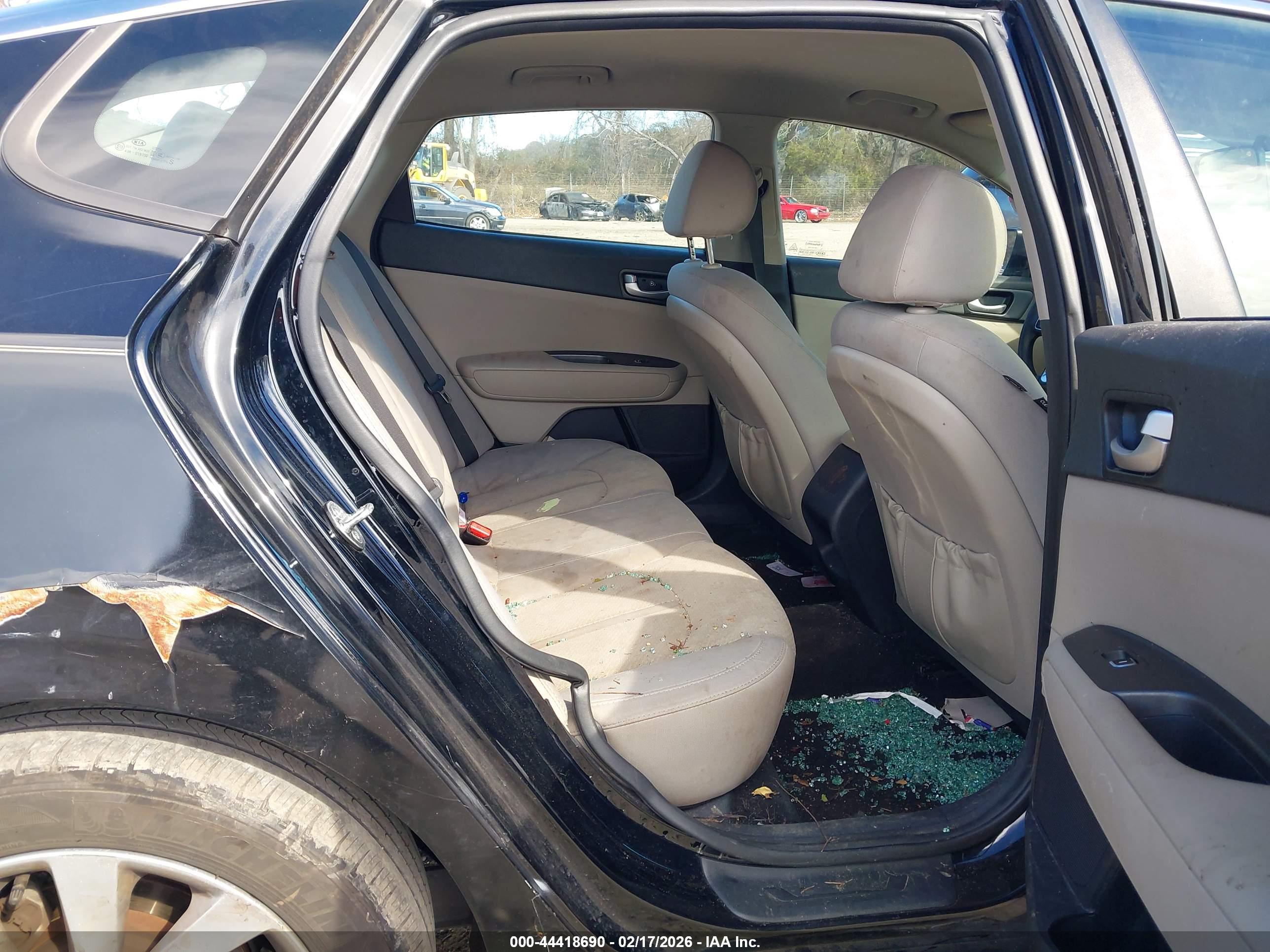 KIA OPTIMA image 8