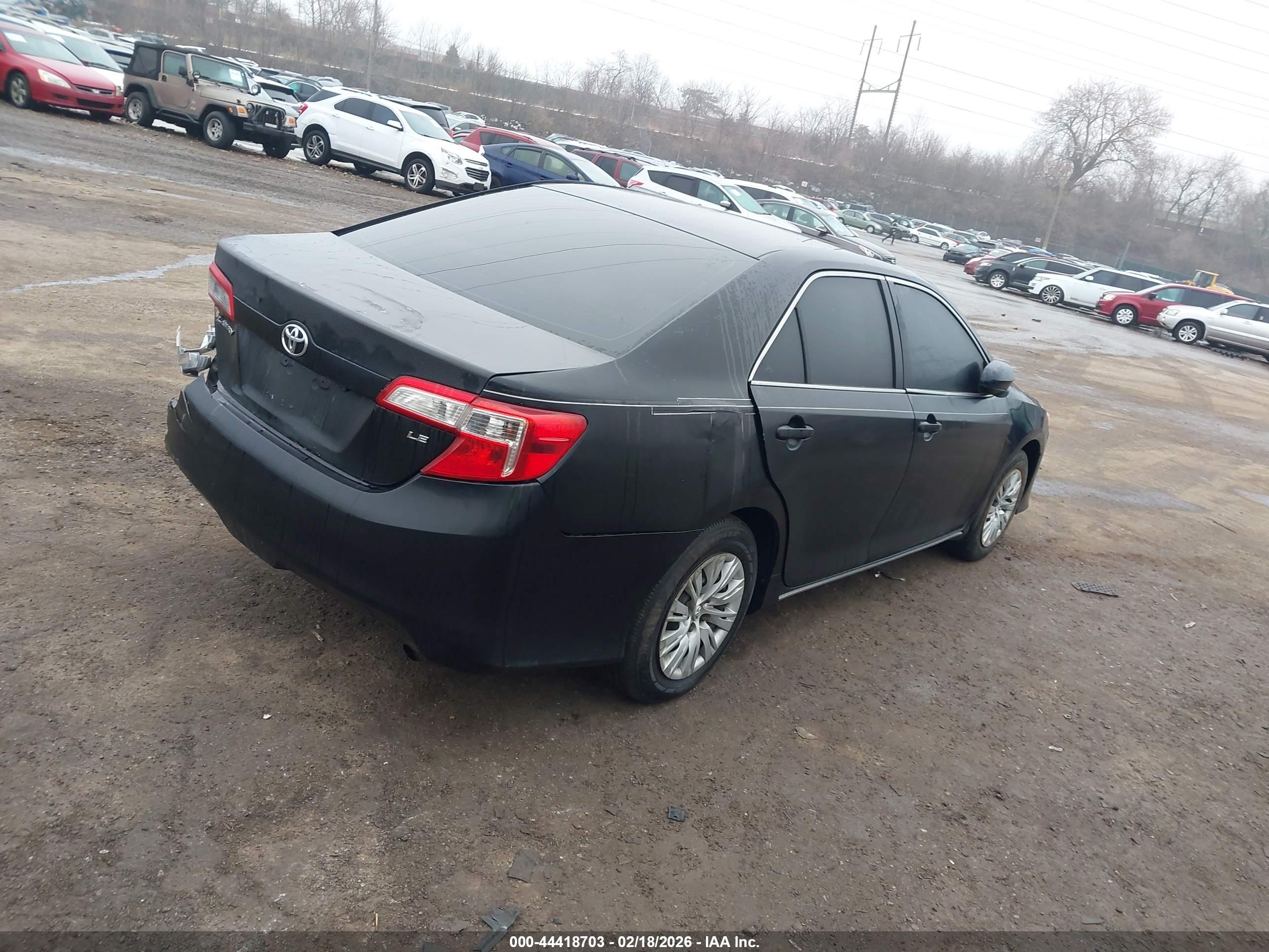 TOYOTA CAMRY image 4