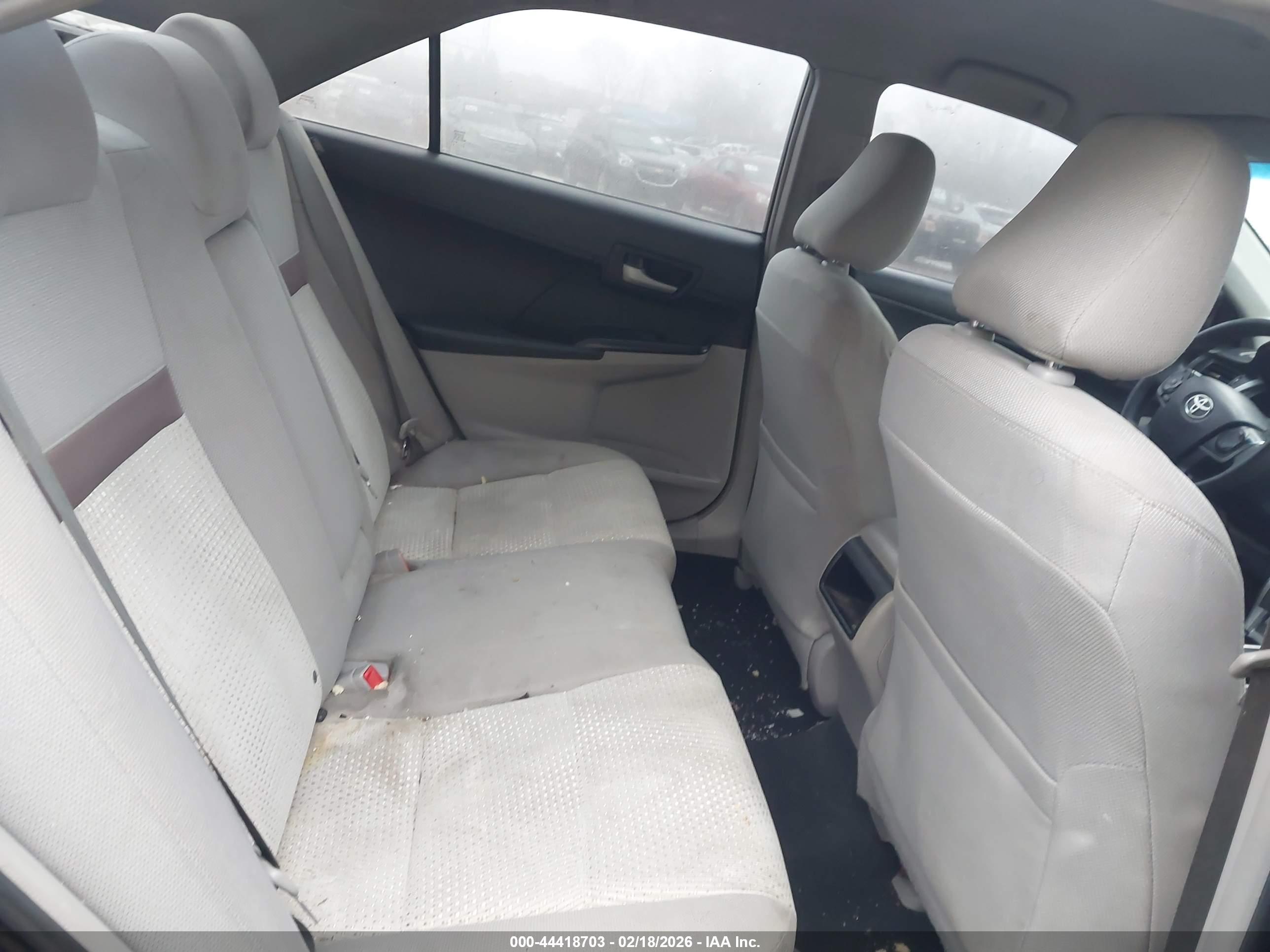TOYOTA CAMRY image 8