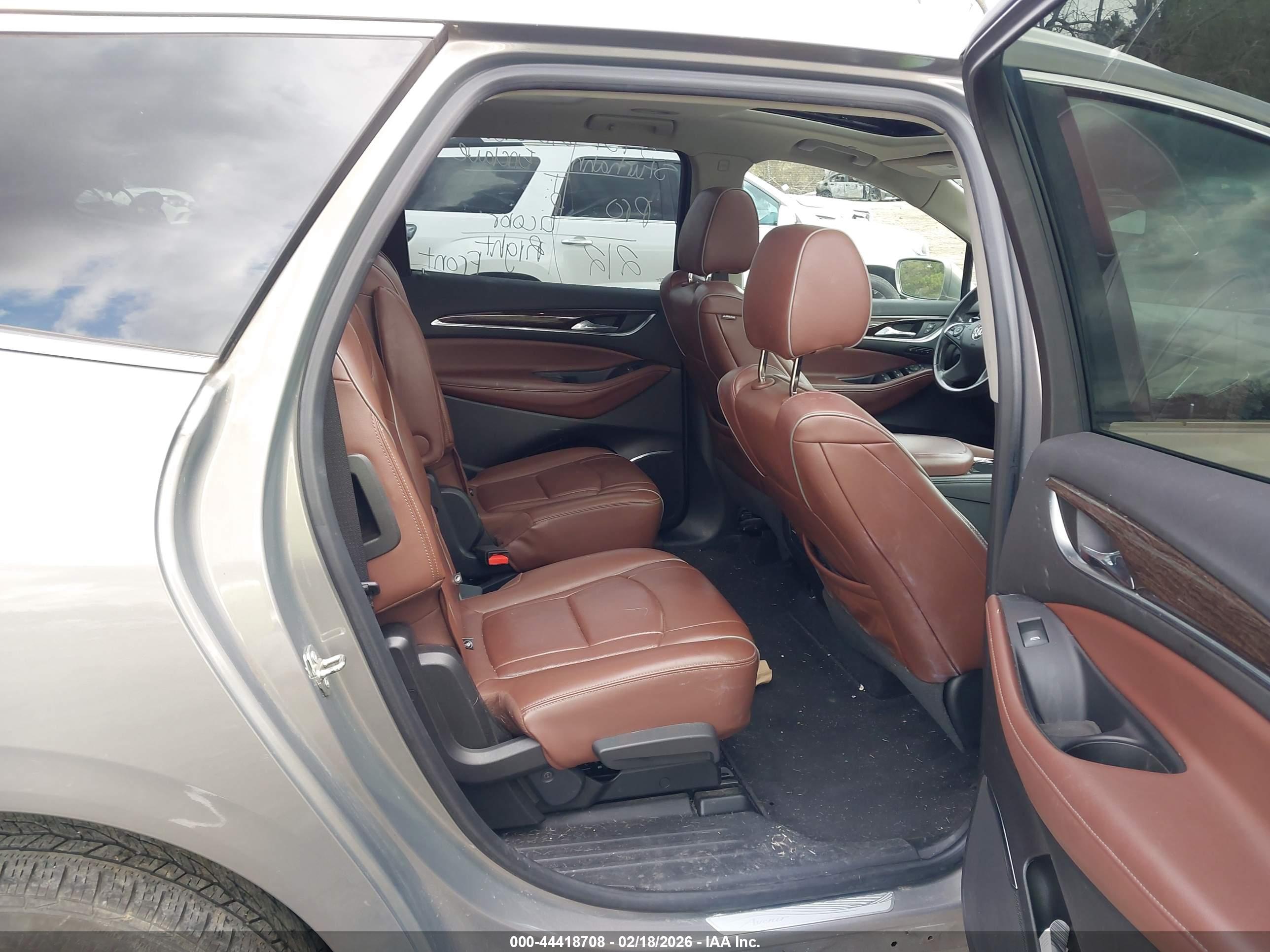 BUICK ENCLAVE image 8