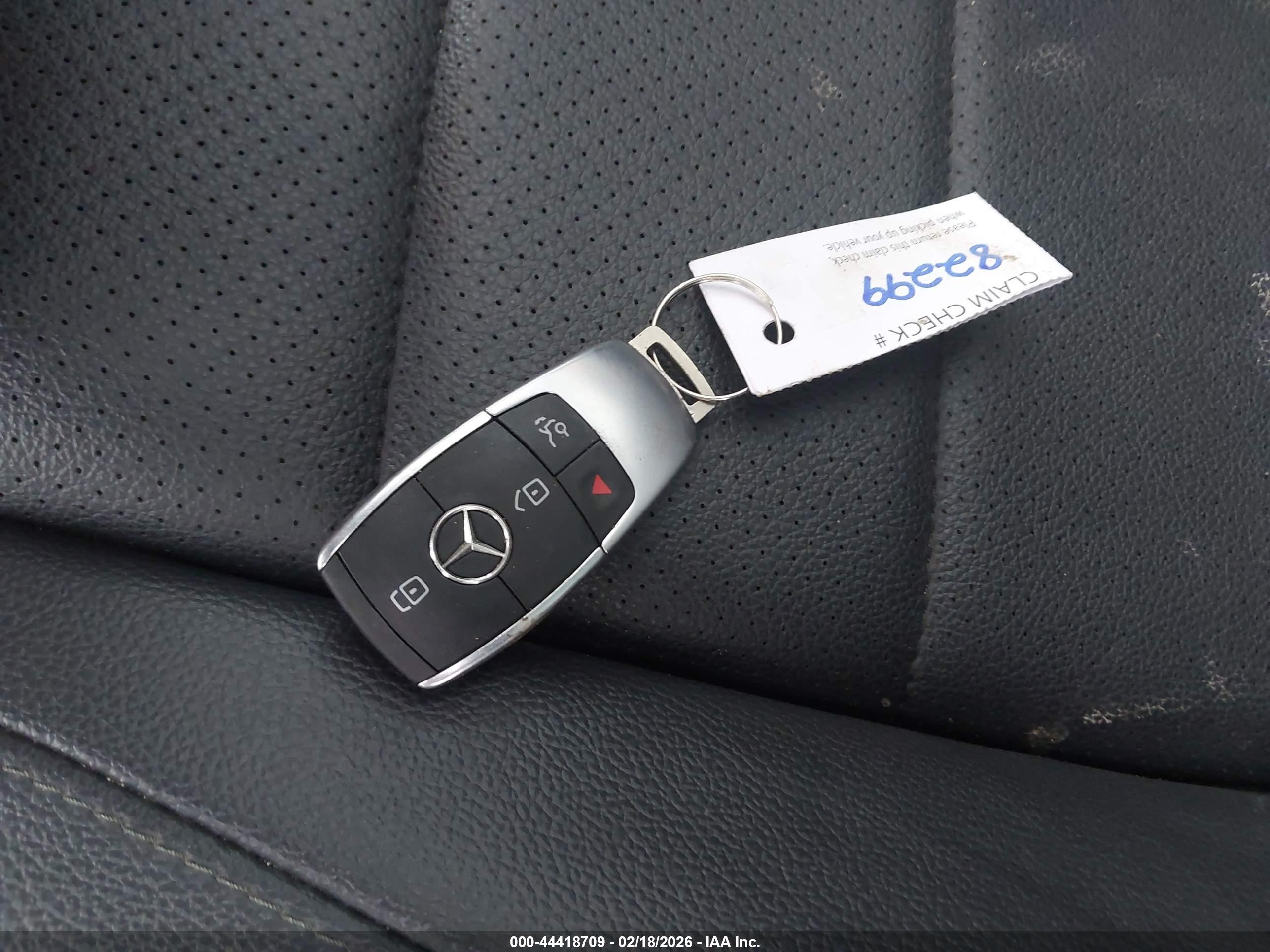 MERCEDES-BENZ GLE image 11