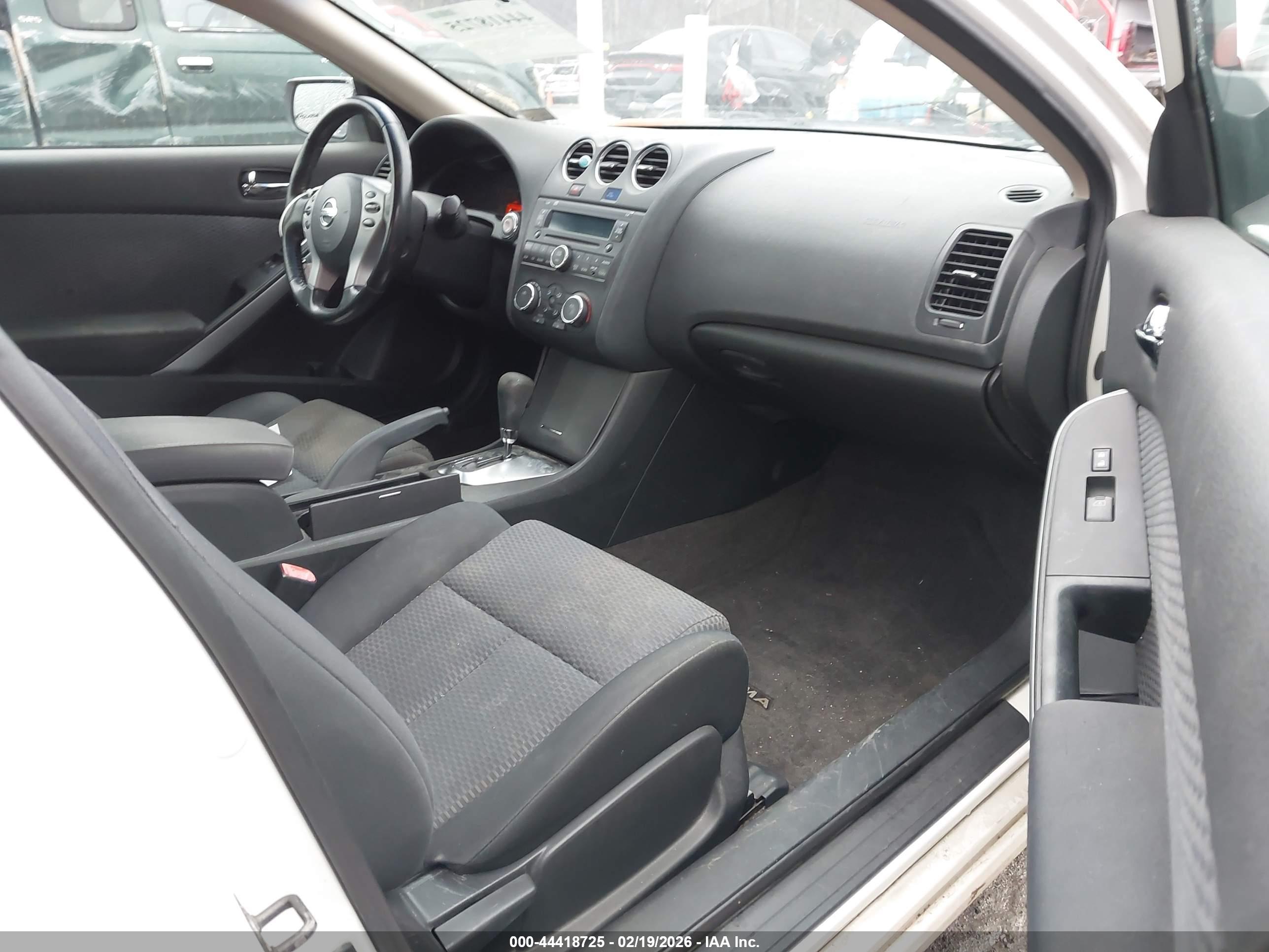 NISSAN ALTIMA image 5