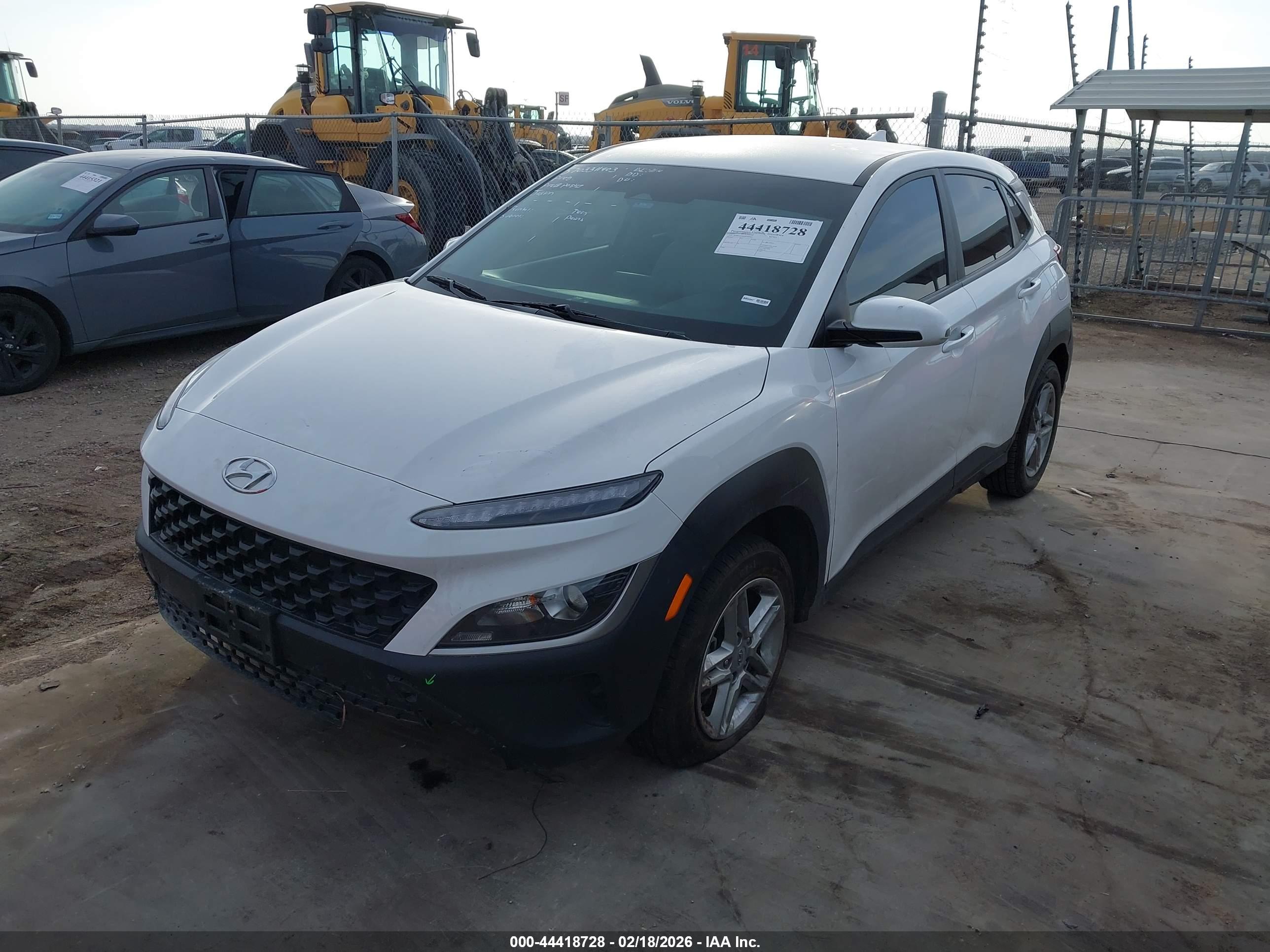 HYUNDAI KONA image 2
