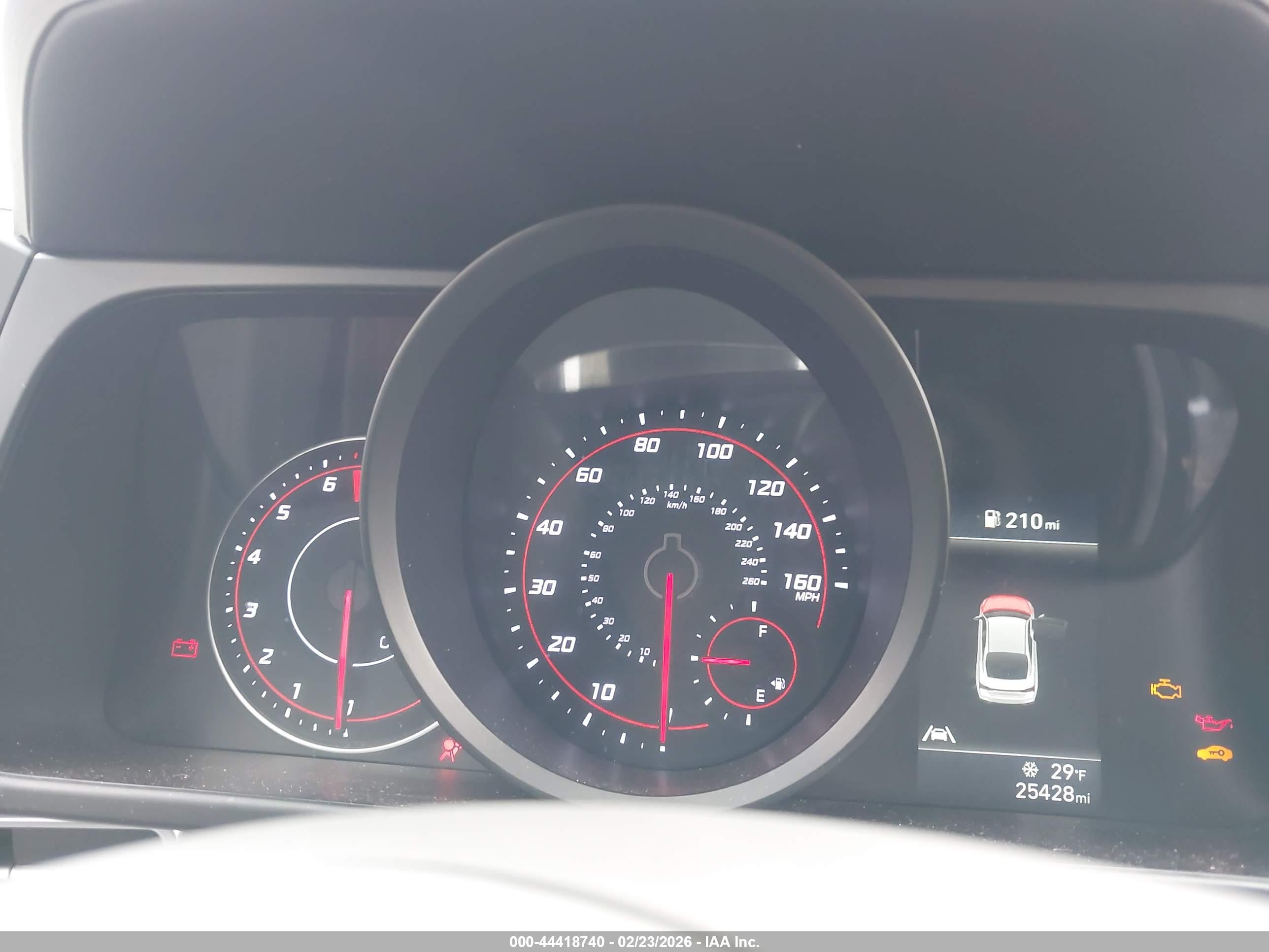 HYUNDAI ELANTRA image 7