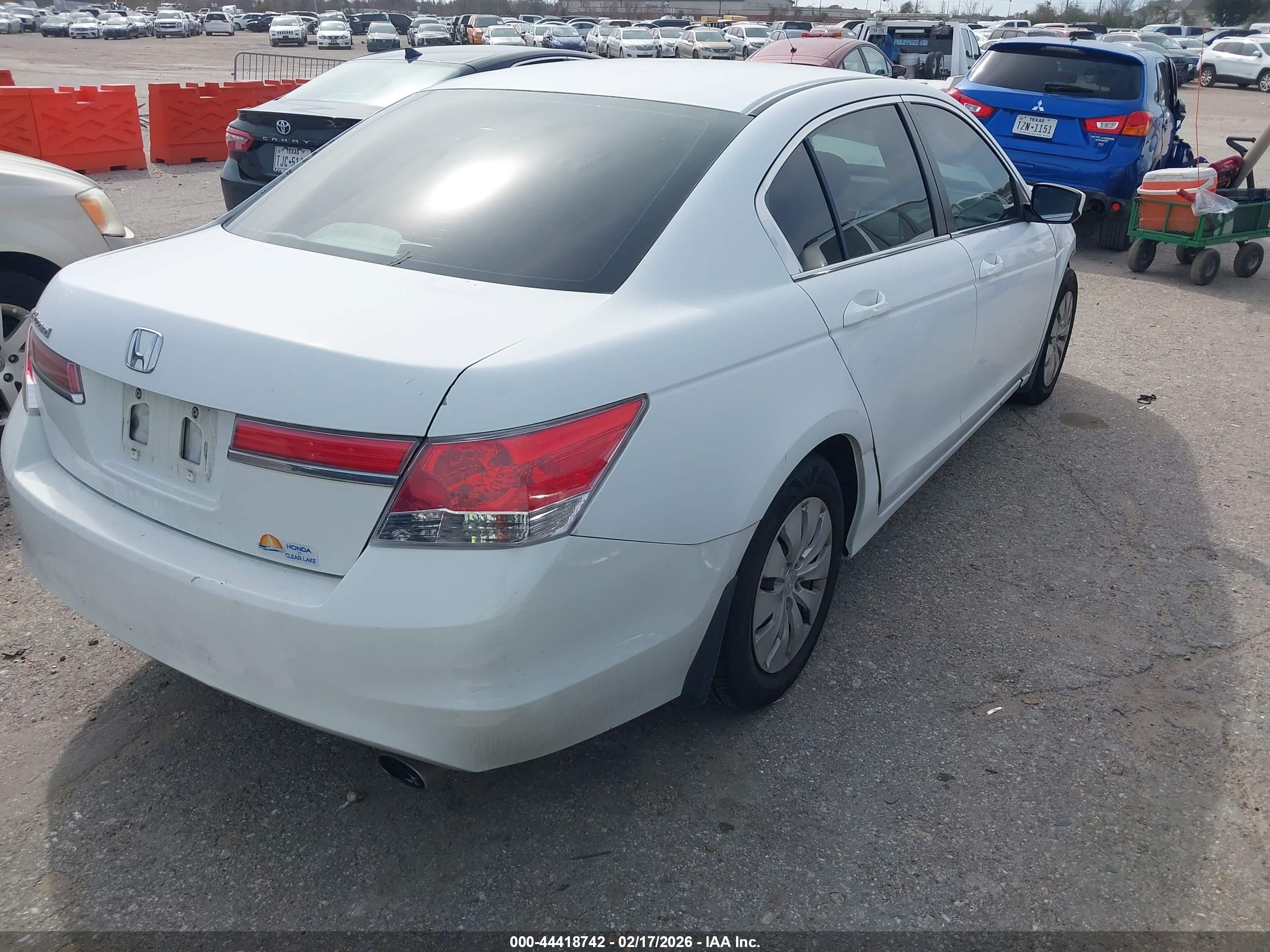 HONDA ACCORD image 4