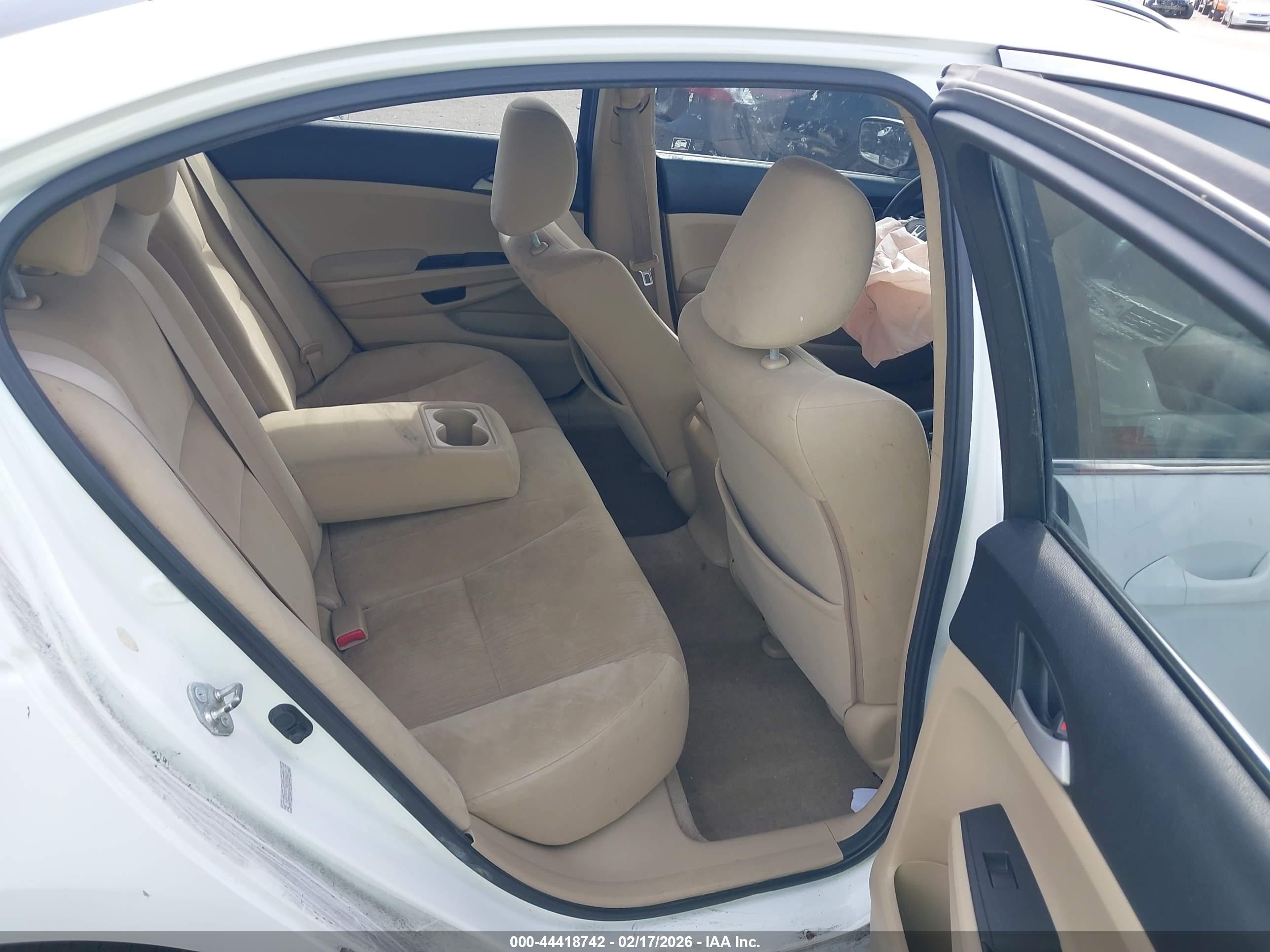 HONDA ACCORD image 8