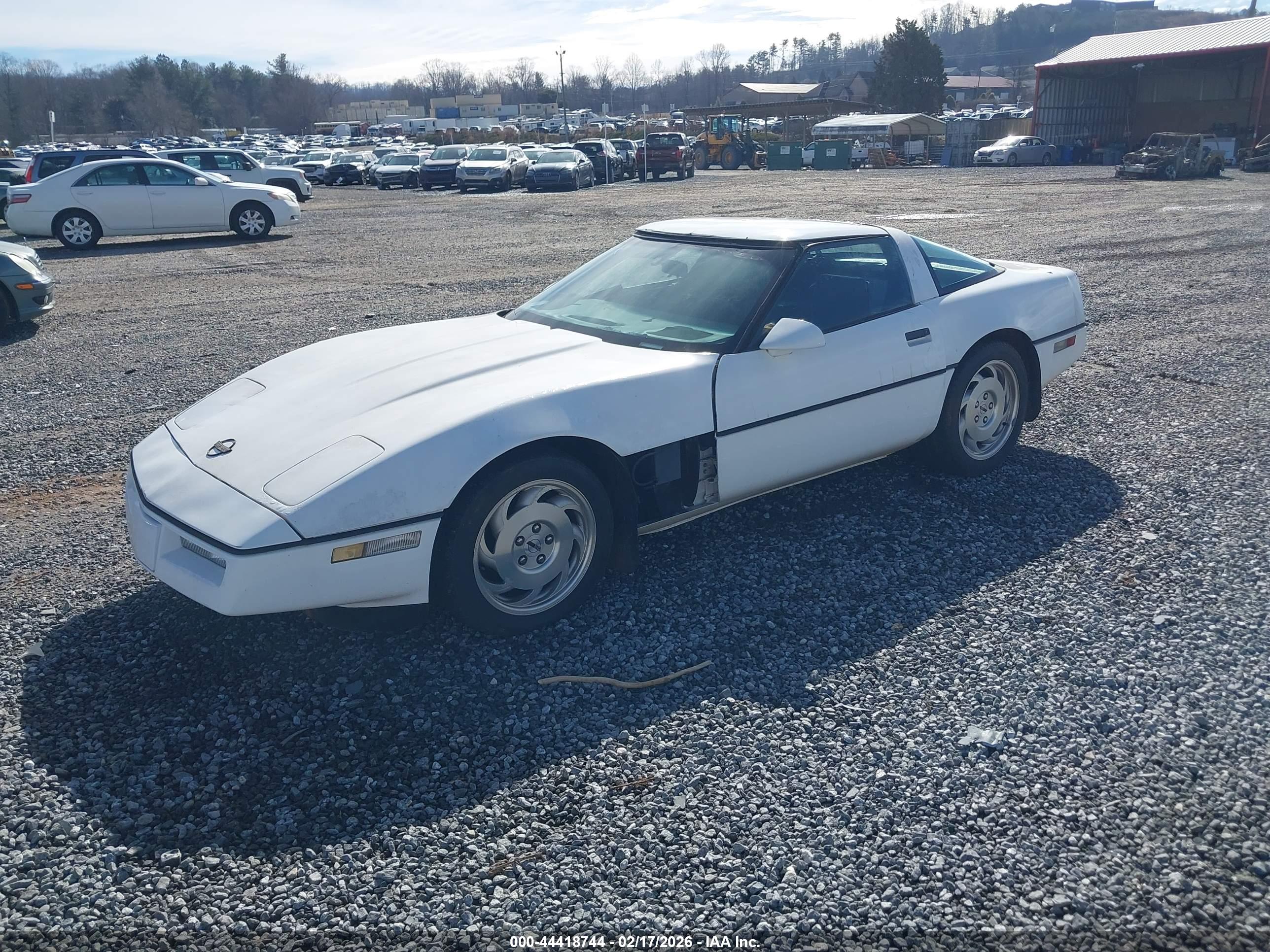 CHEVROLET CORVETTE image 2