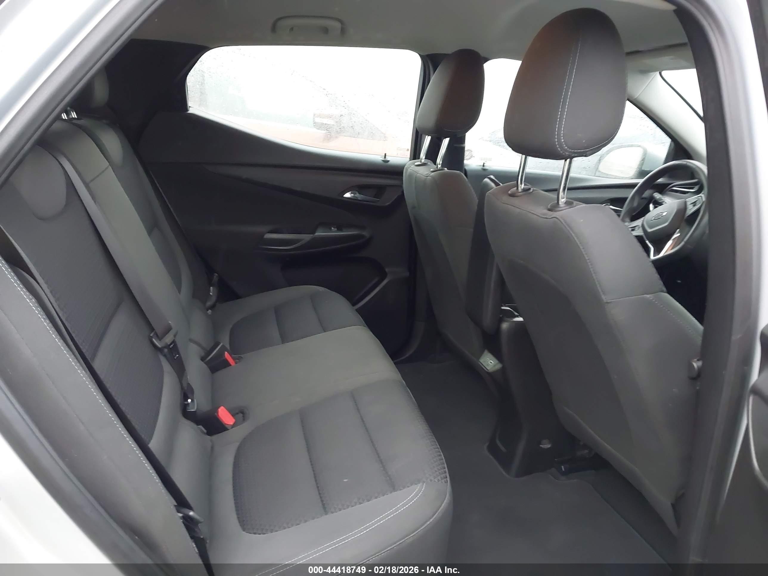 CHEVROLET BOLT image 8