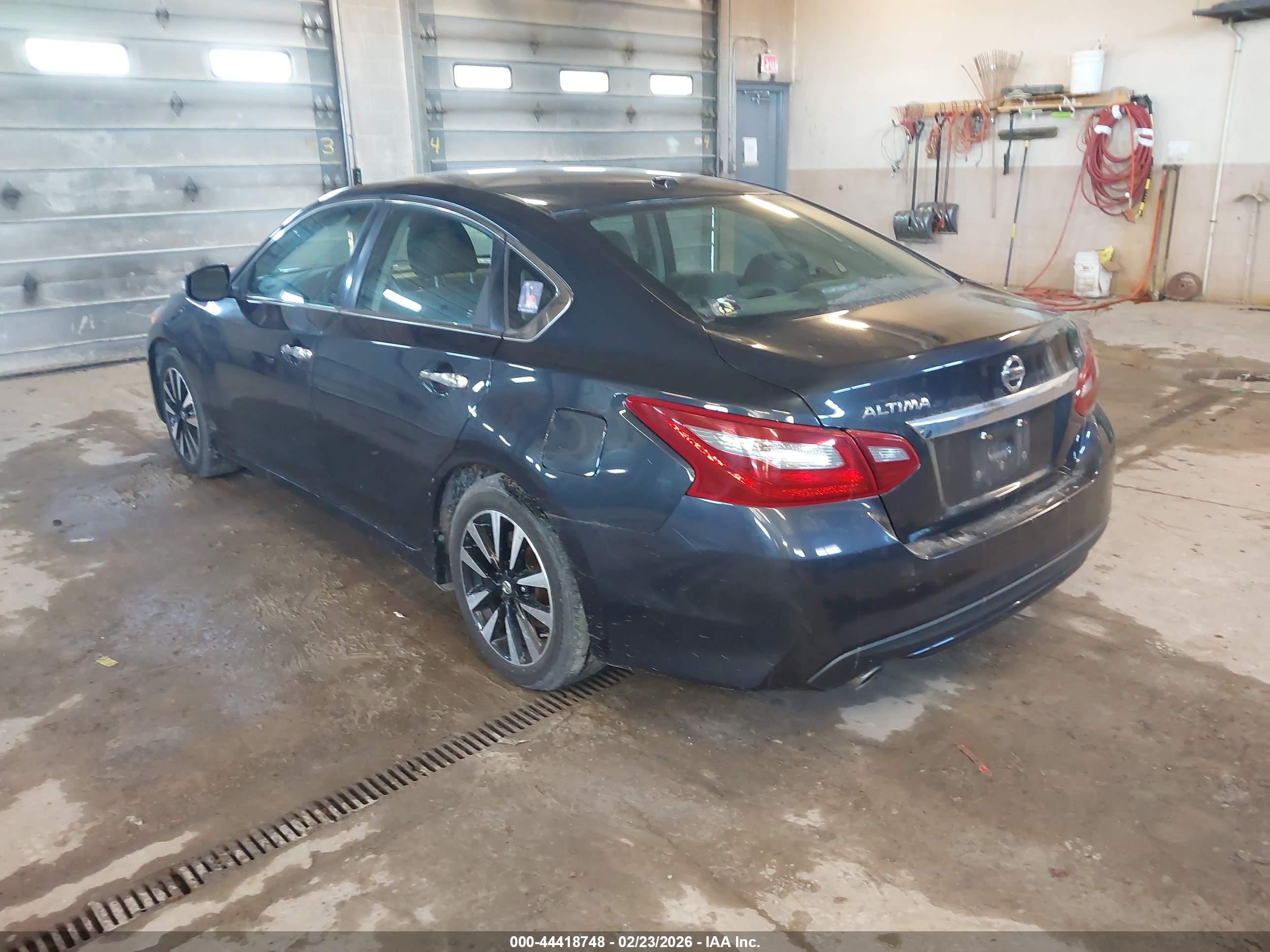 NISSAN ALTIMA image 3
