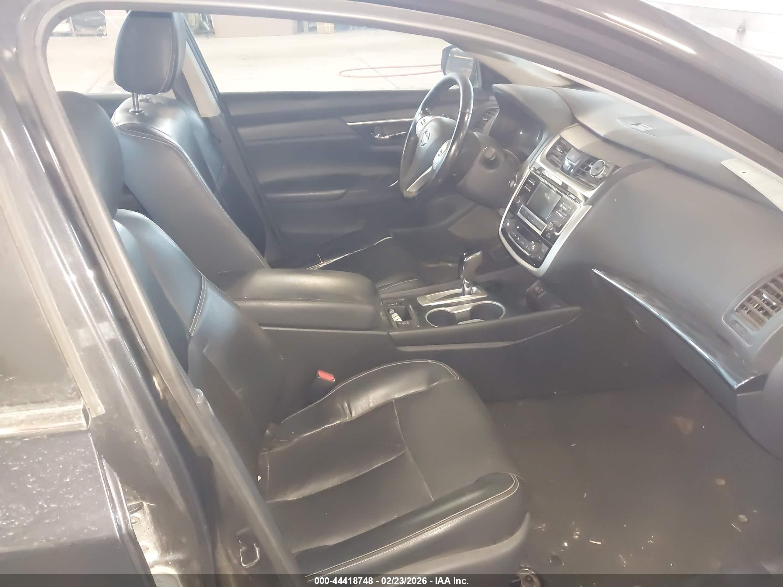 NISSAN ALTIMA image 5