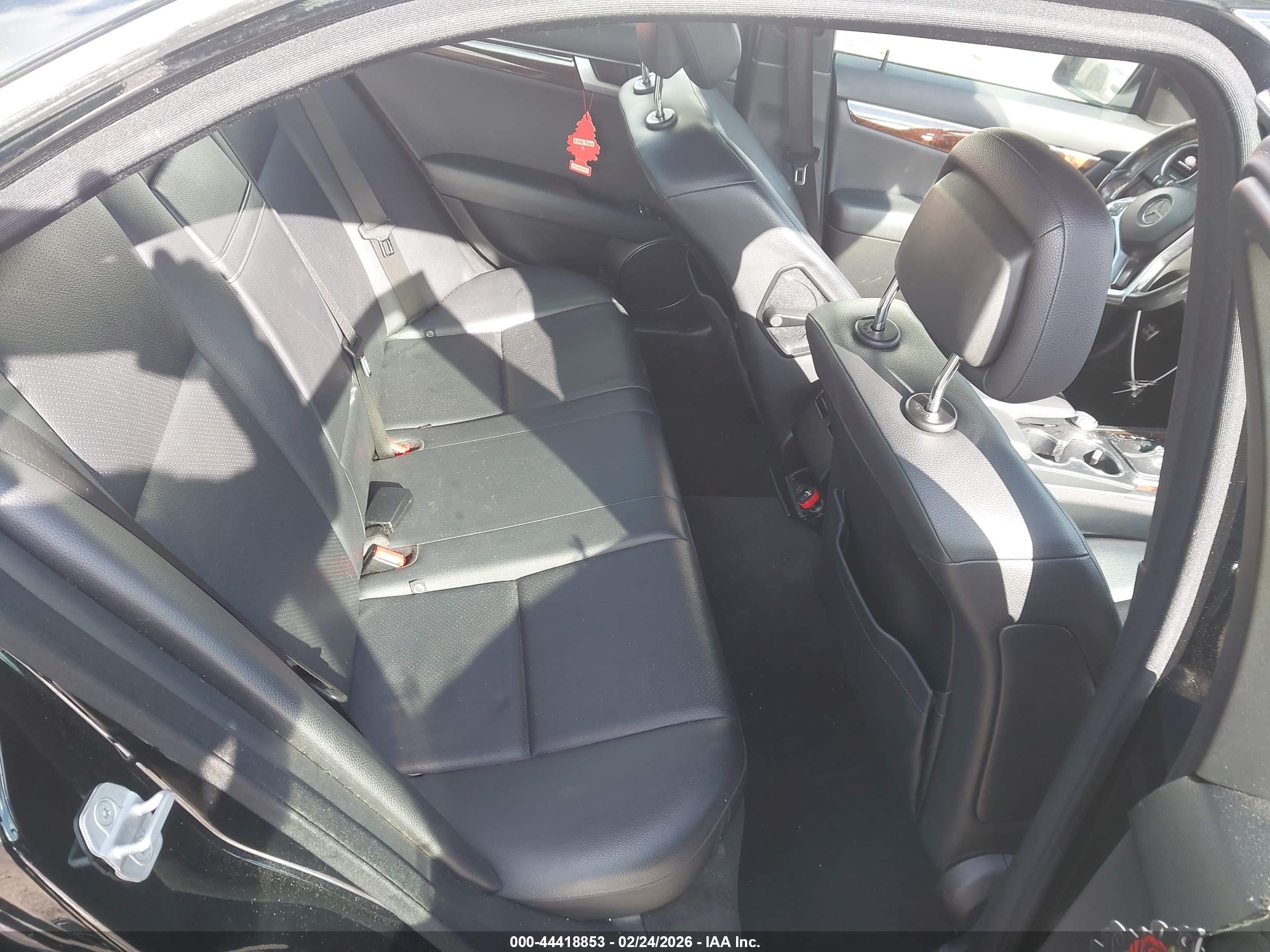 MERCEDES-BENZ C image 8