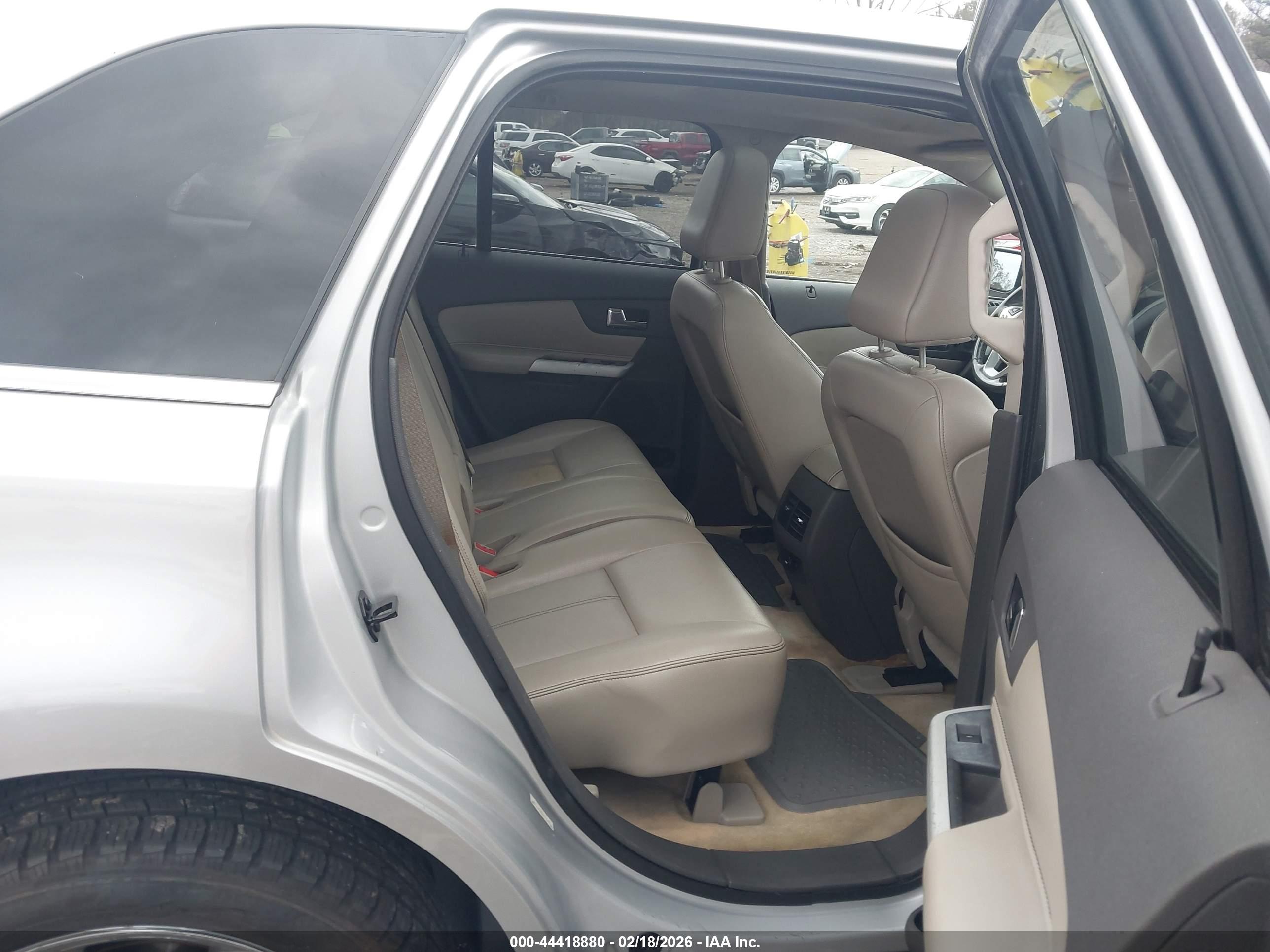 FORD EDGE image 8
