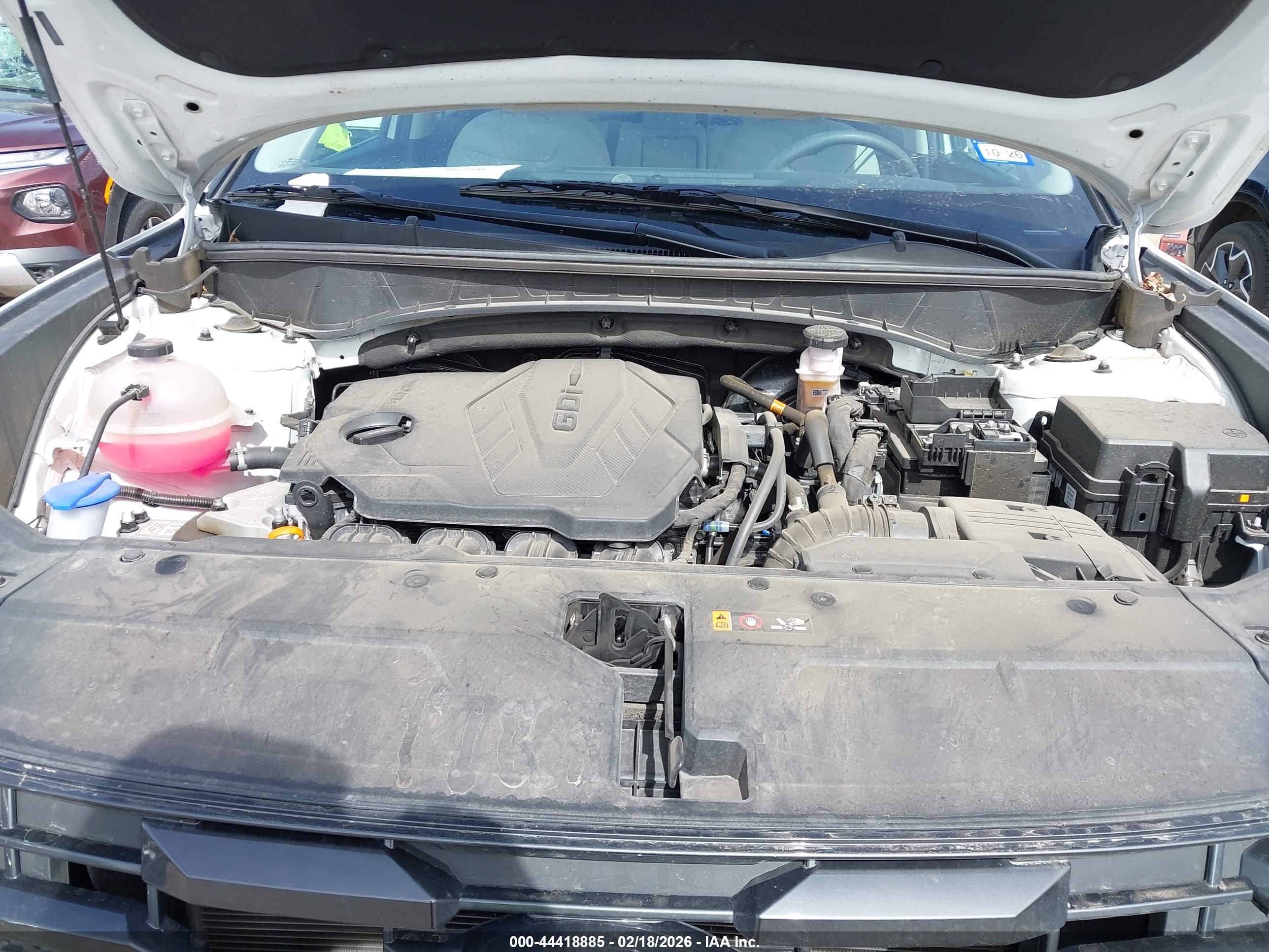 HYUNDAI TUCSON image 10