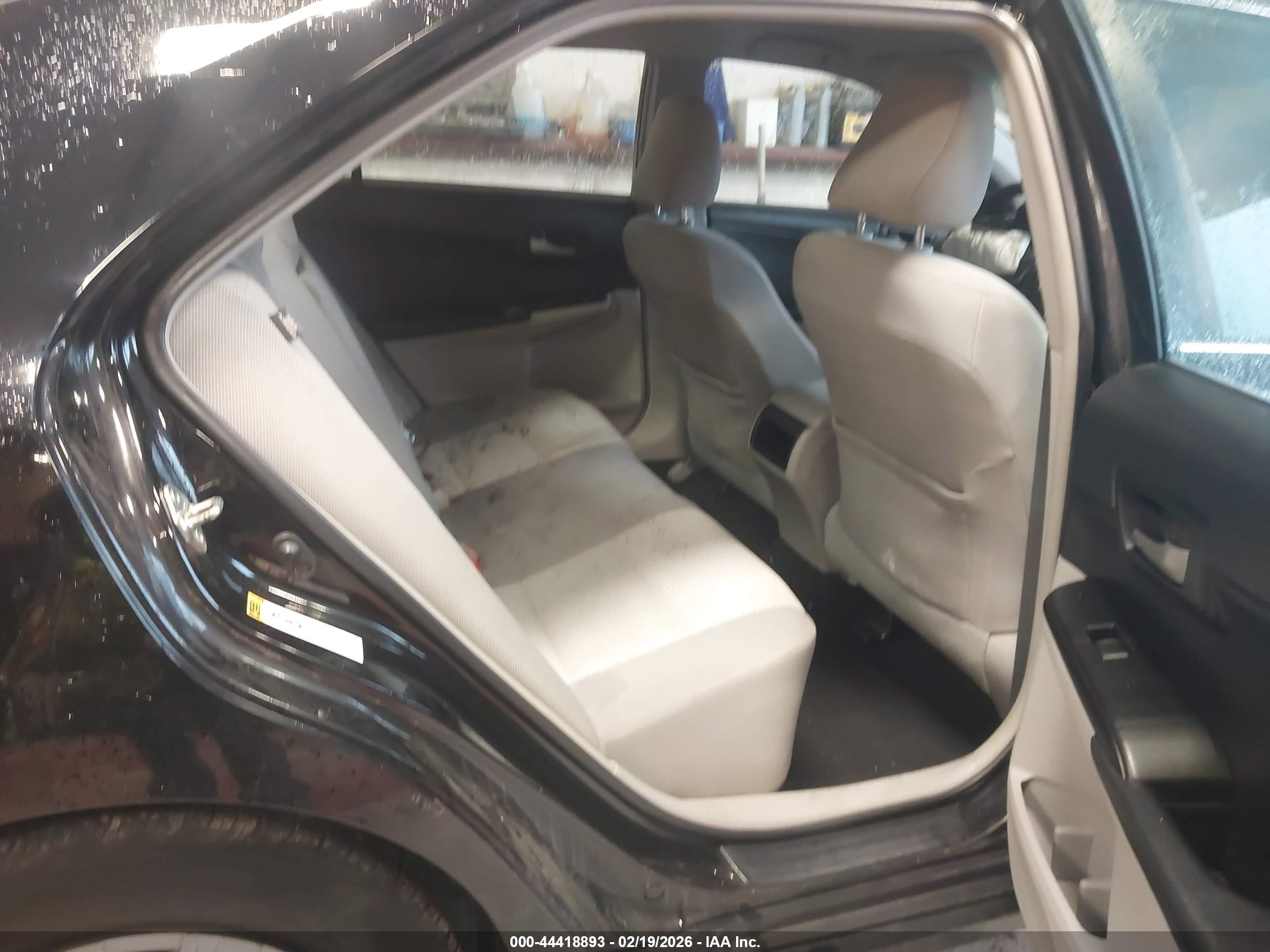 TOYOTA CAMRY image 8