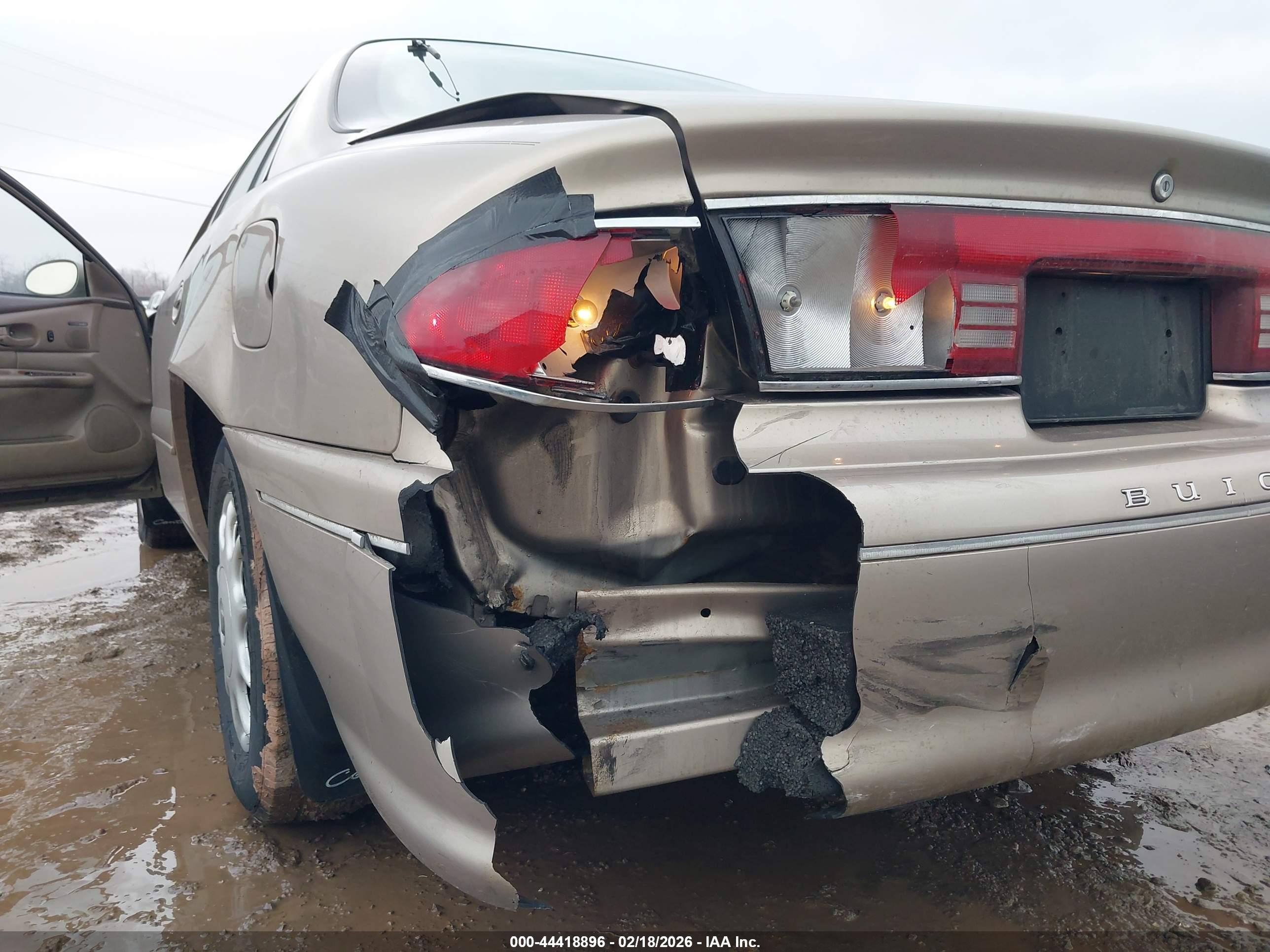 BUICK CENTURY image 6