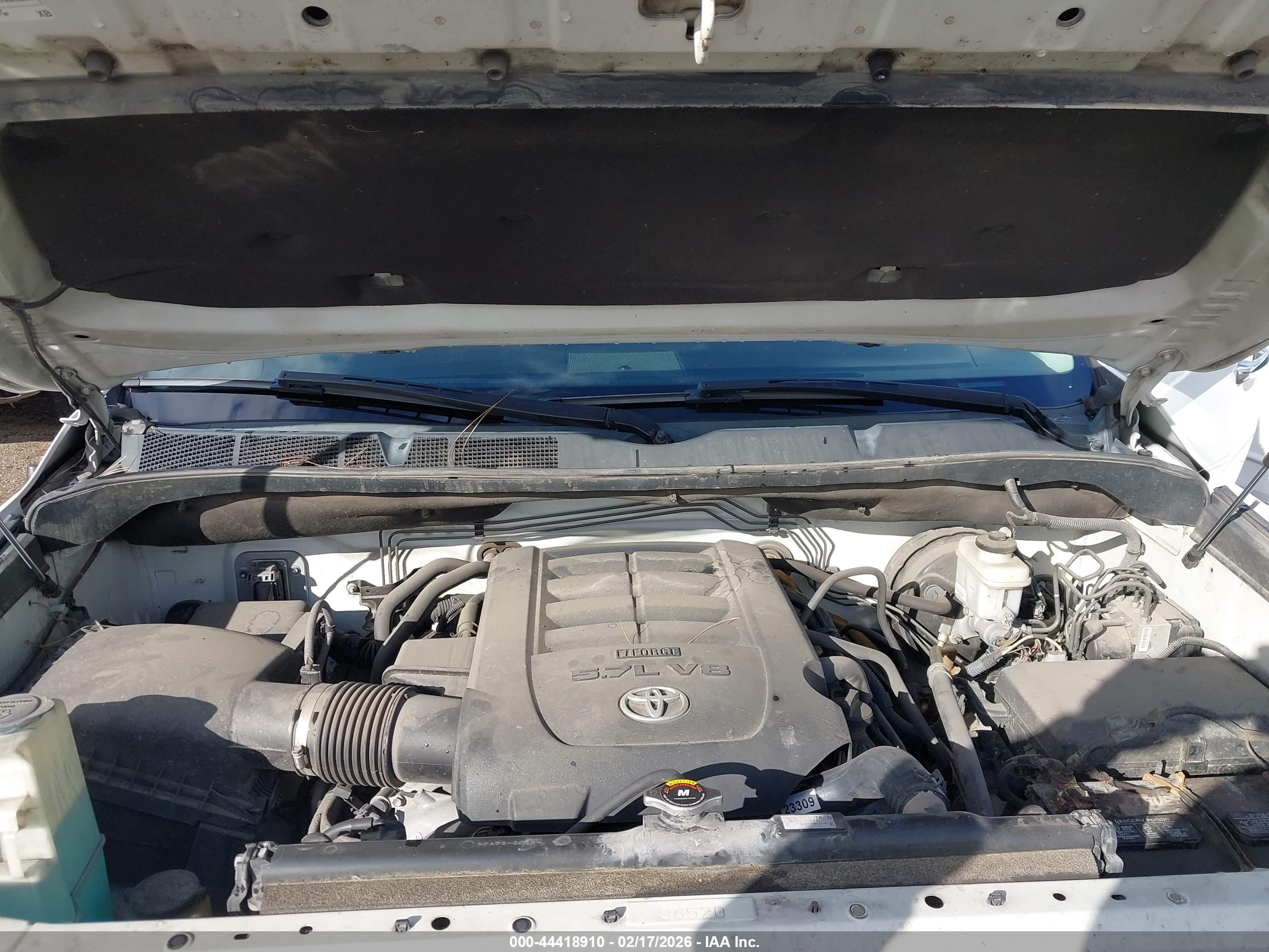 TOYOTA TUNDRA image 10