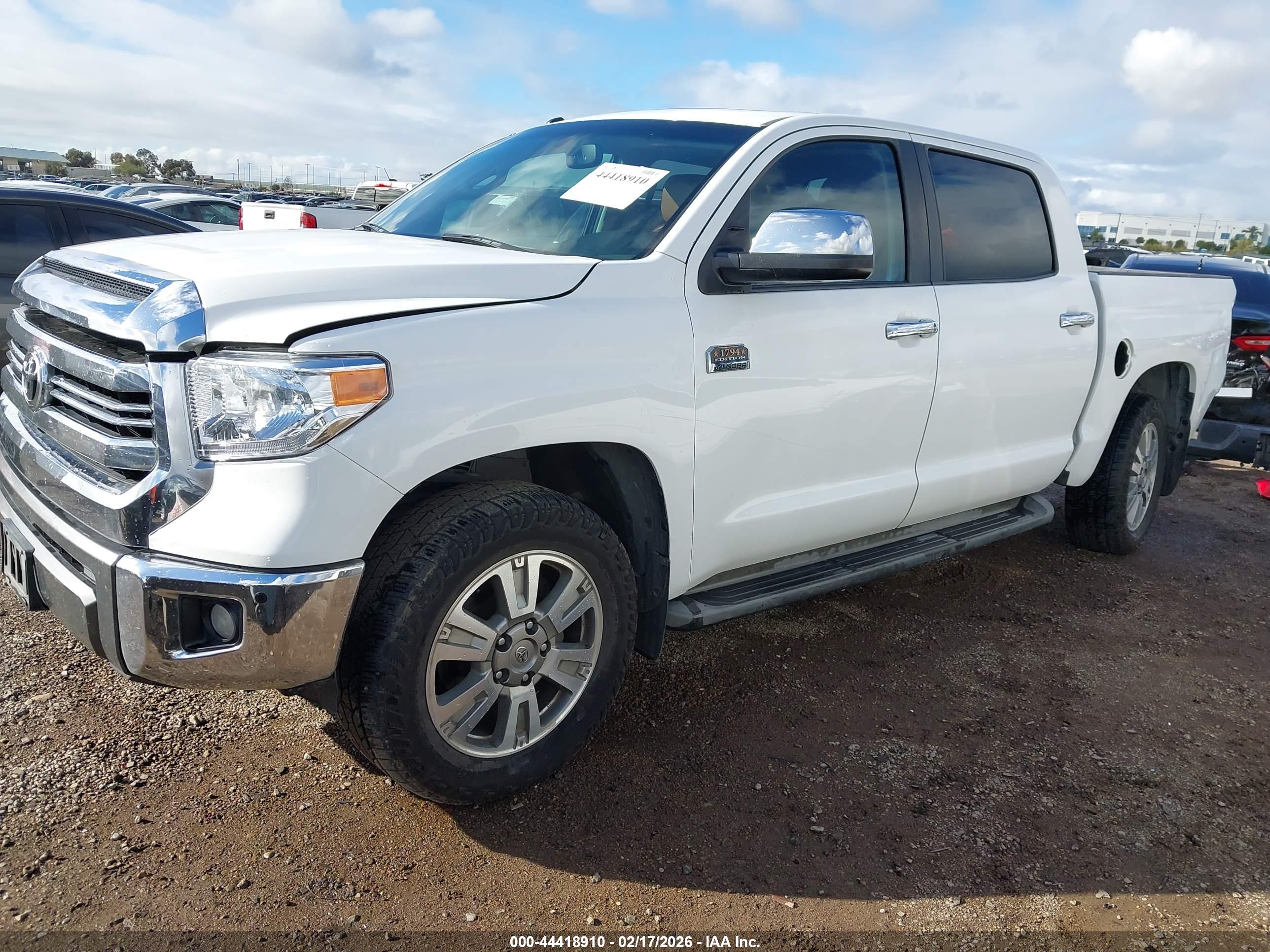 TOYOTA TUNDRA image 2