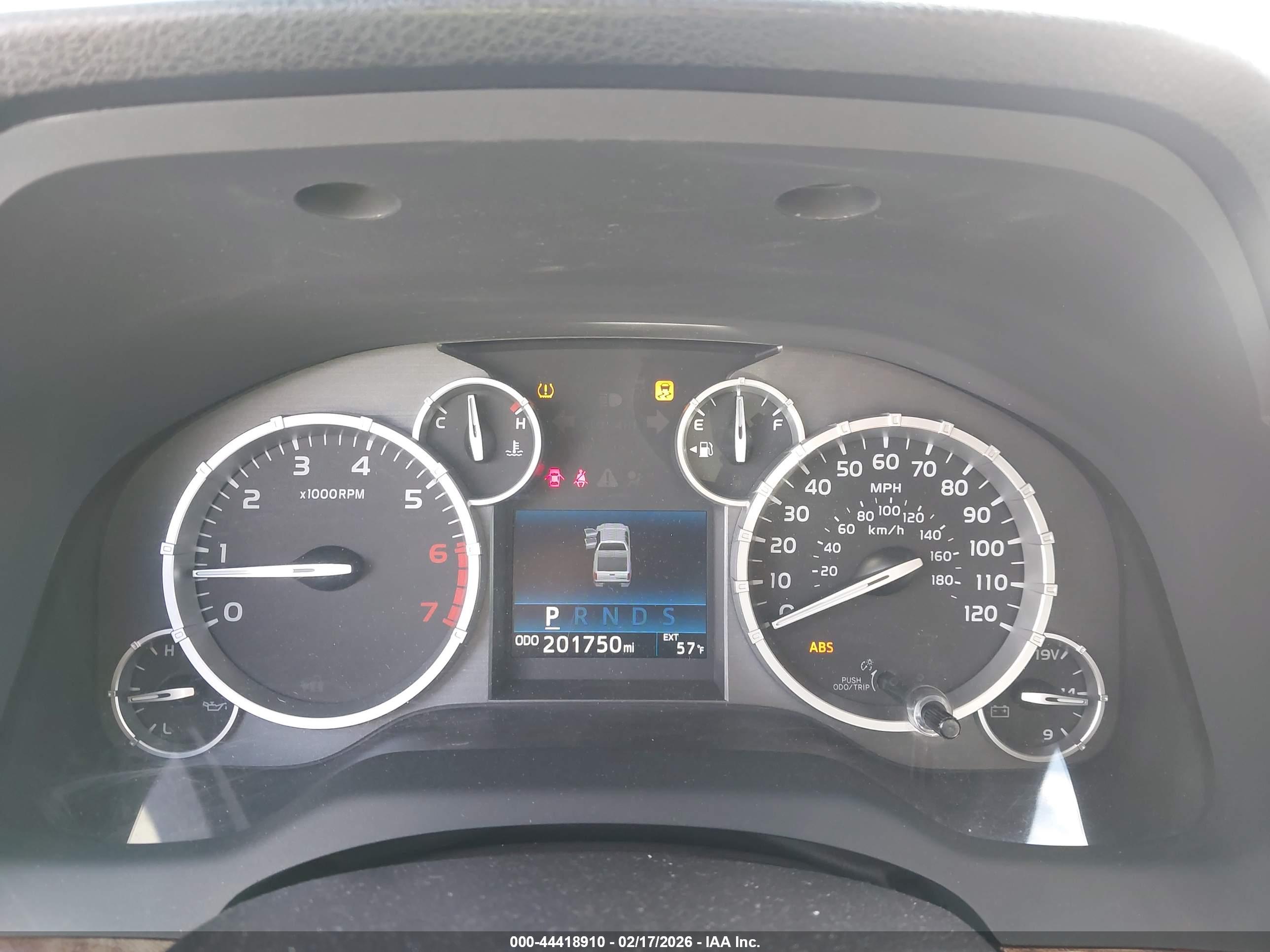 TOYOTA TUNDRA image 7