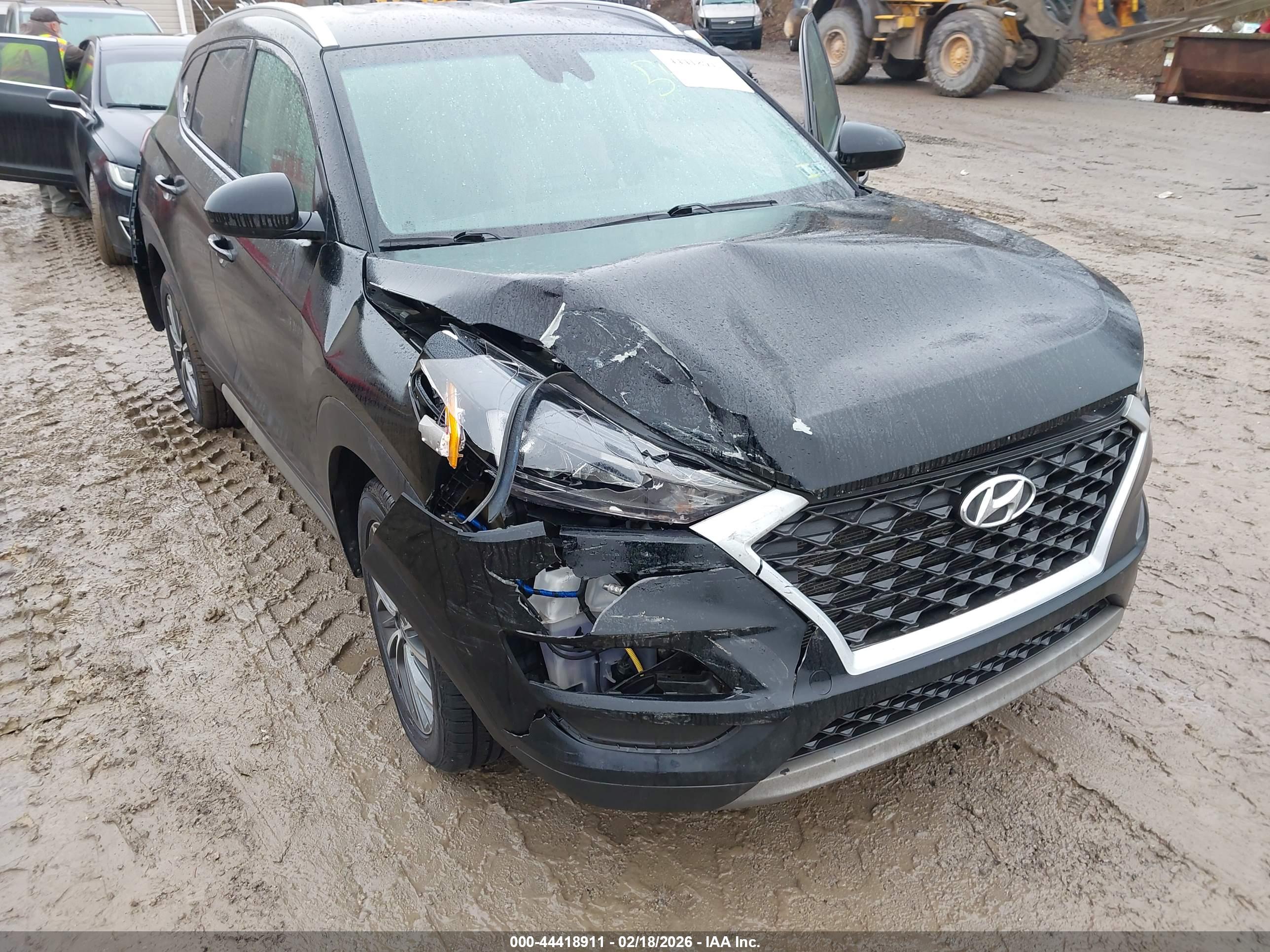 HYUNDAI TUCSON image 6