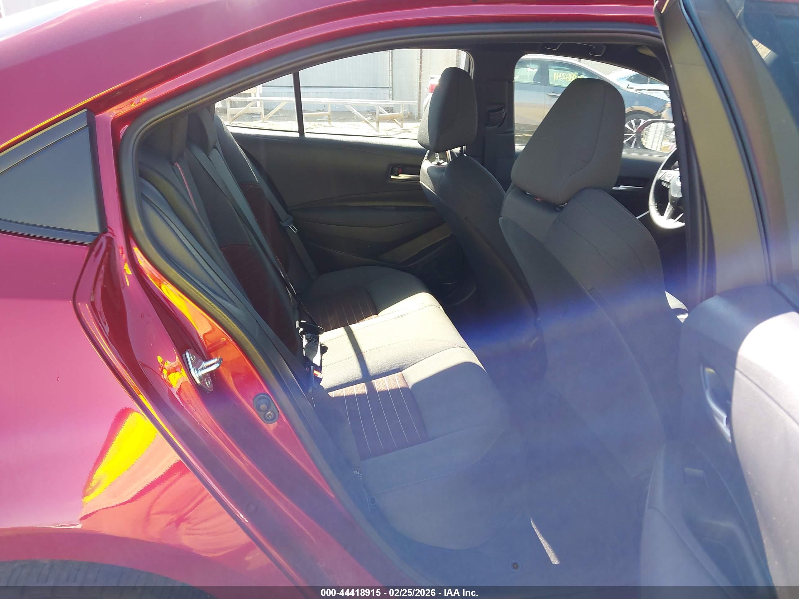 TOYOTA COROLLA image 8