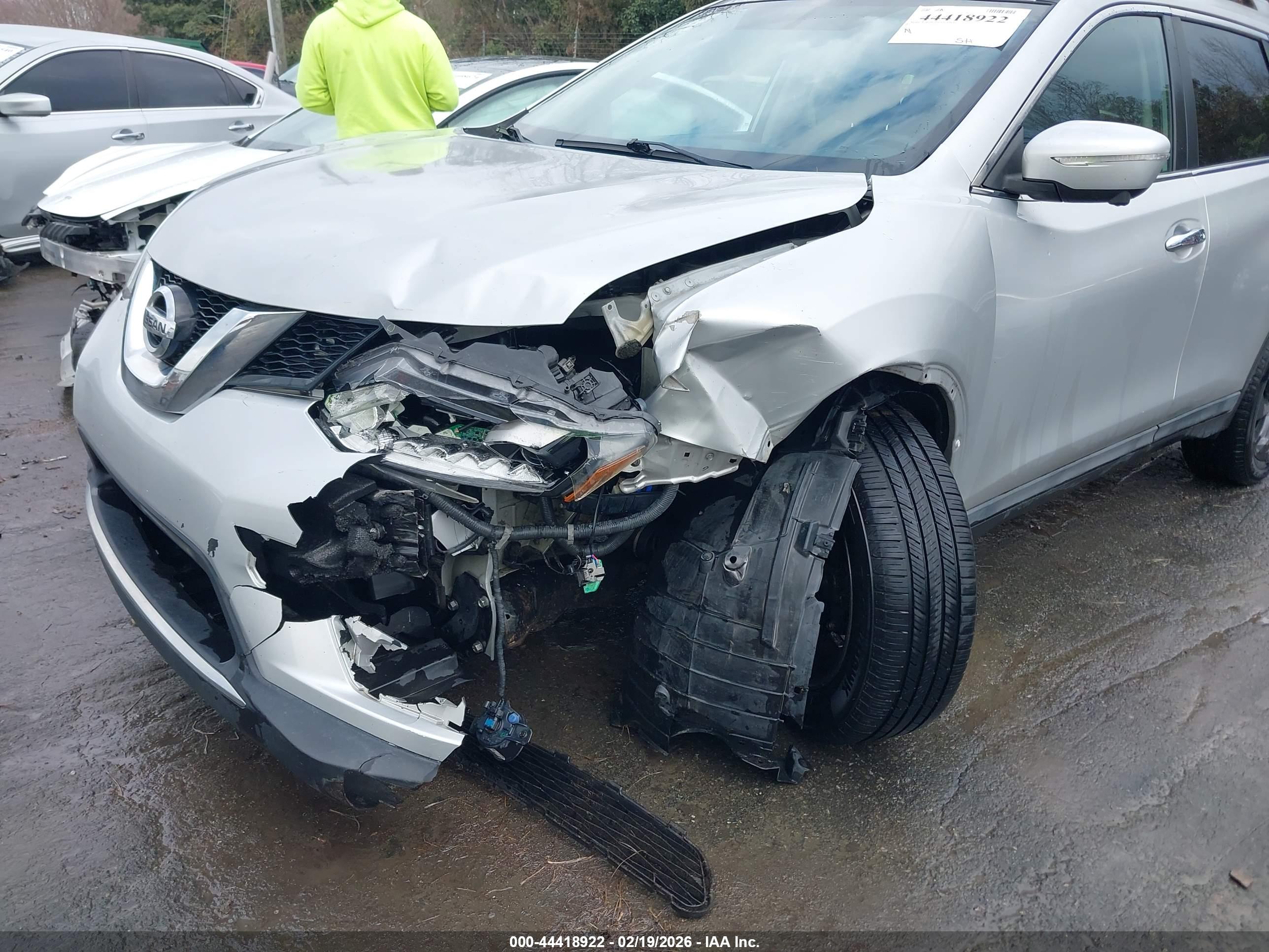 NISSAN ROGUE image 6
