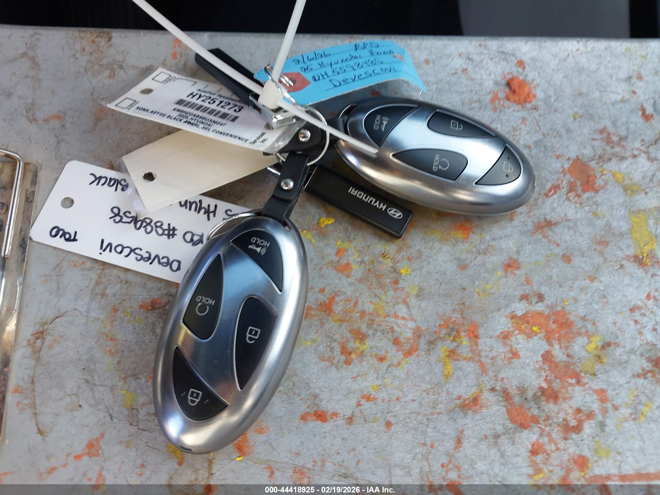 HYUNDAI KONA image 11