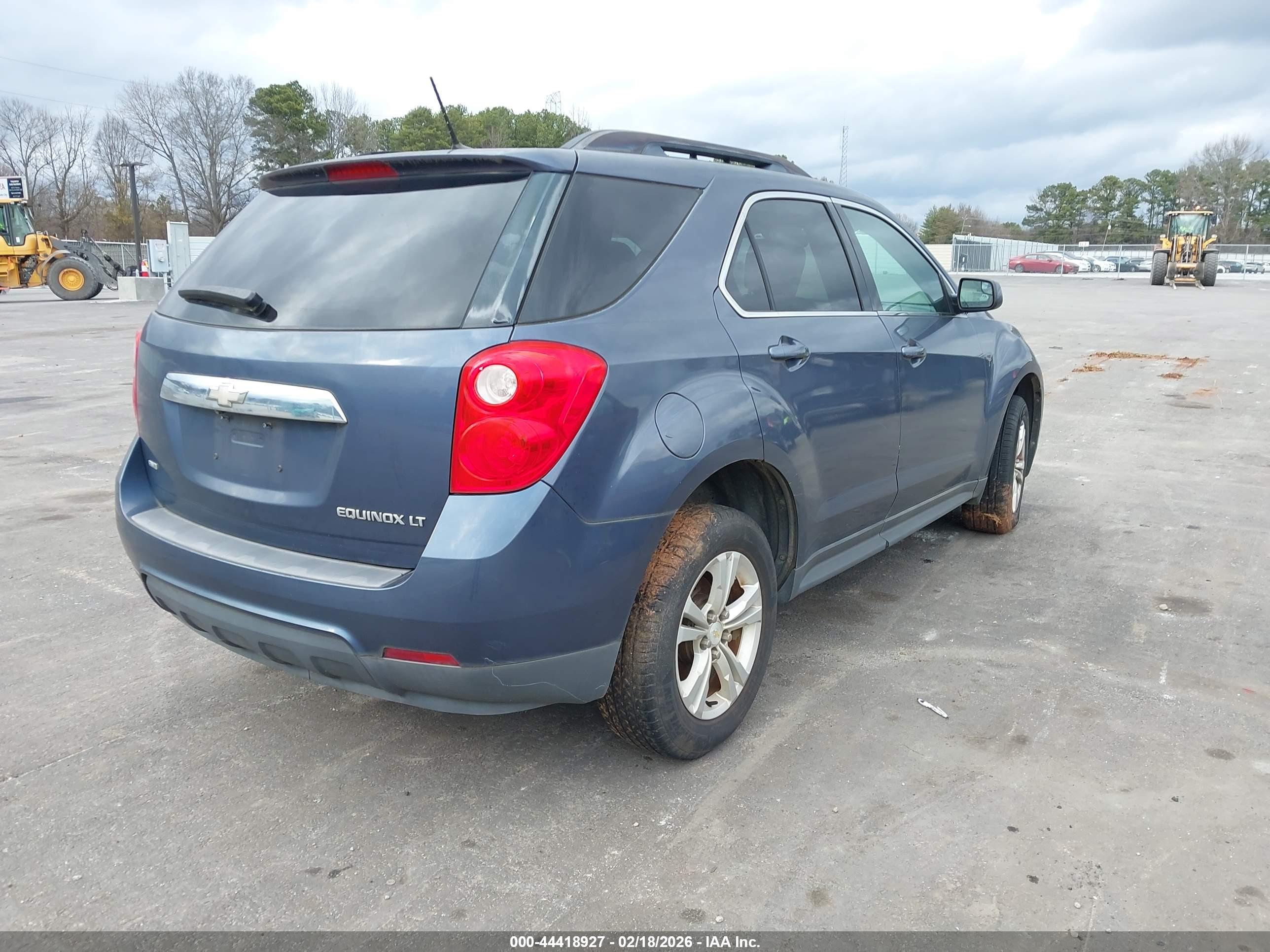 CHEVROLET EQUINOX image 4