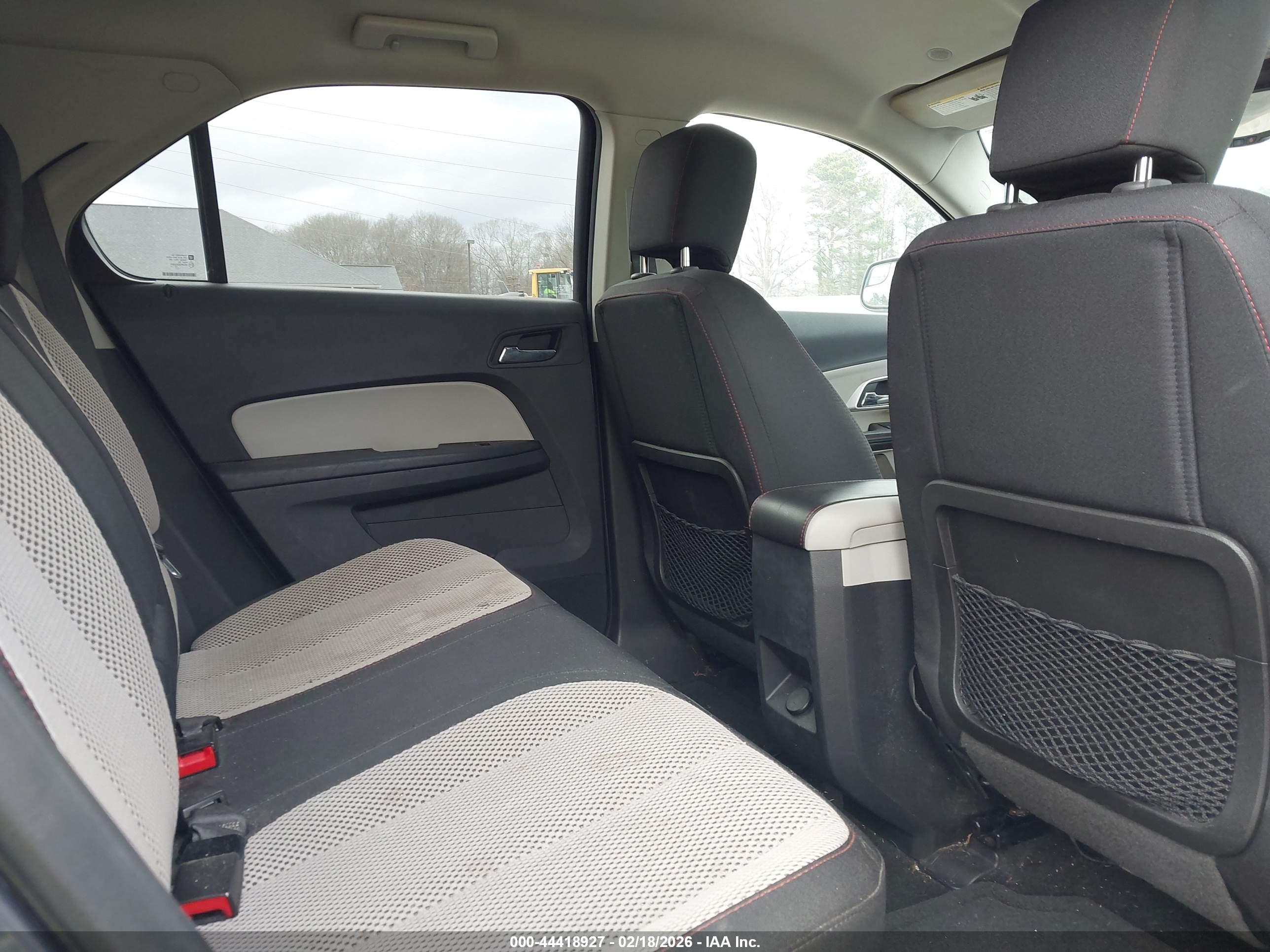 CHEVROLET EQUINOX image 8