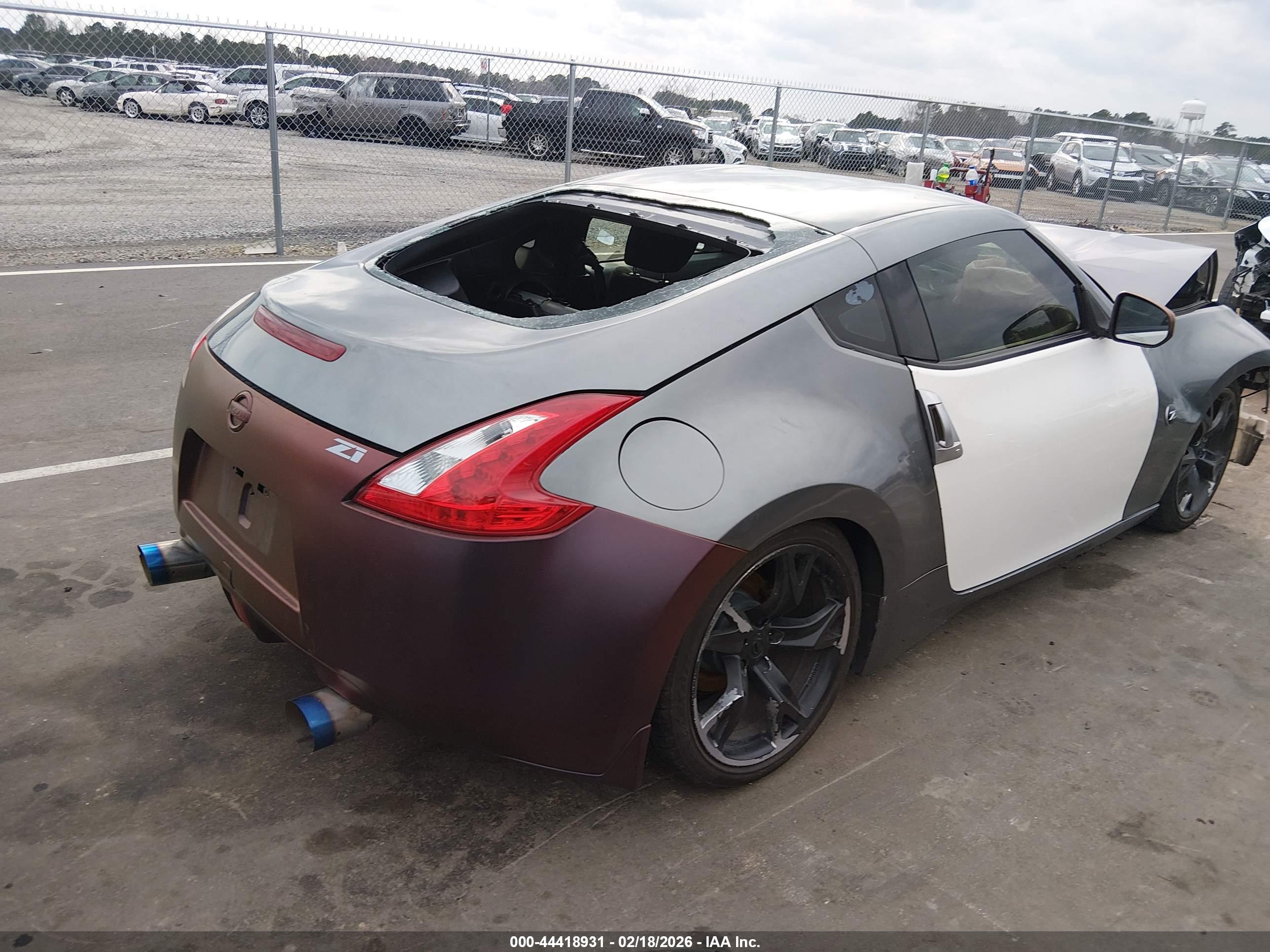 NISSAN 370Z image 4