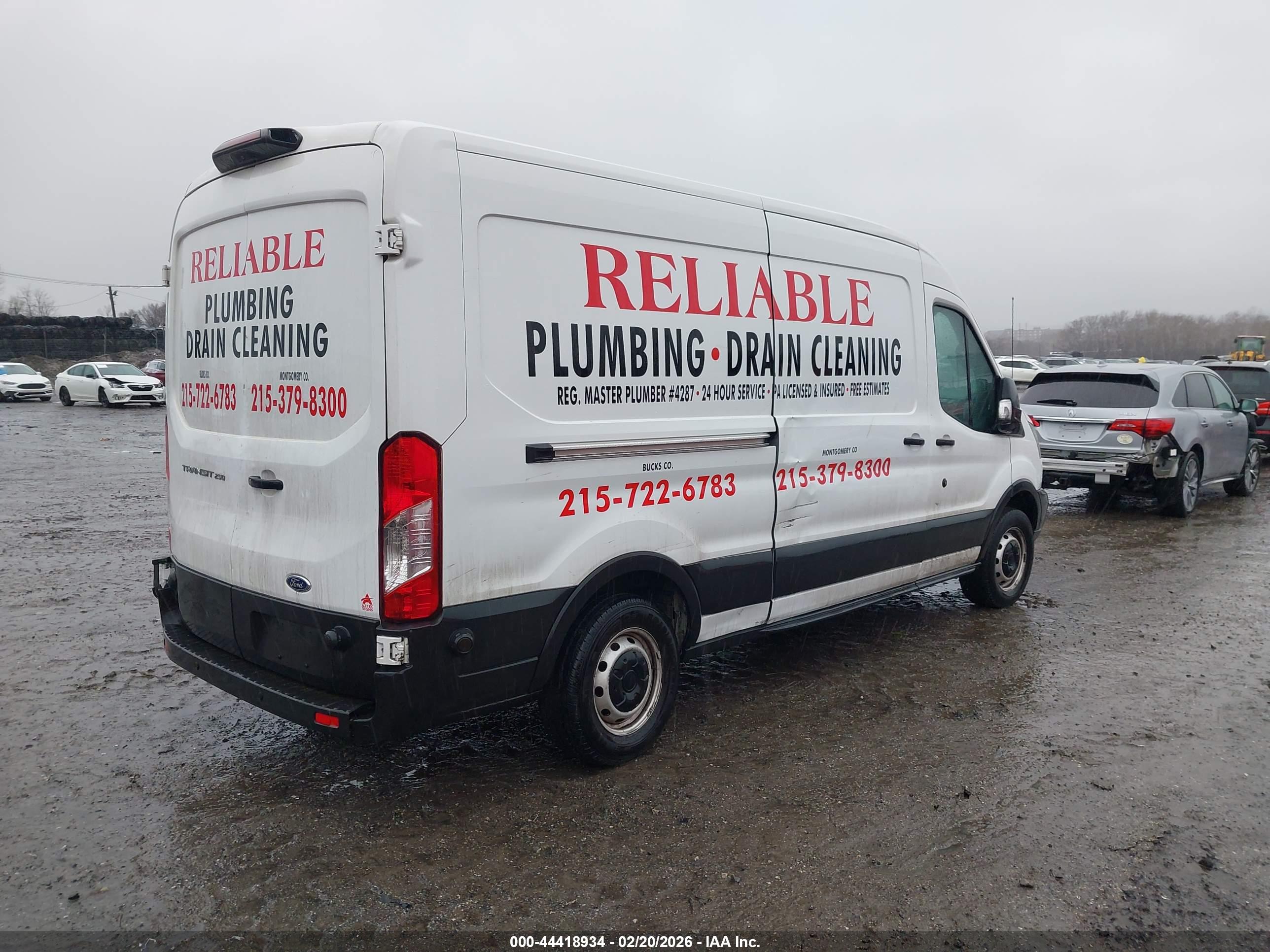 FORD TRANSIT-250 image 4