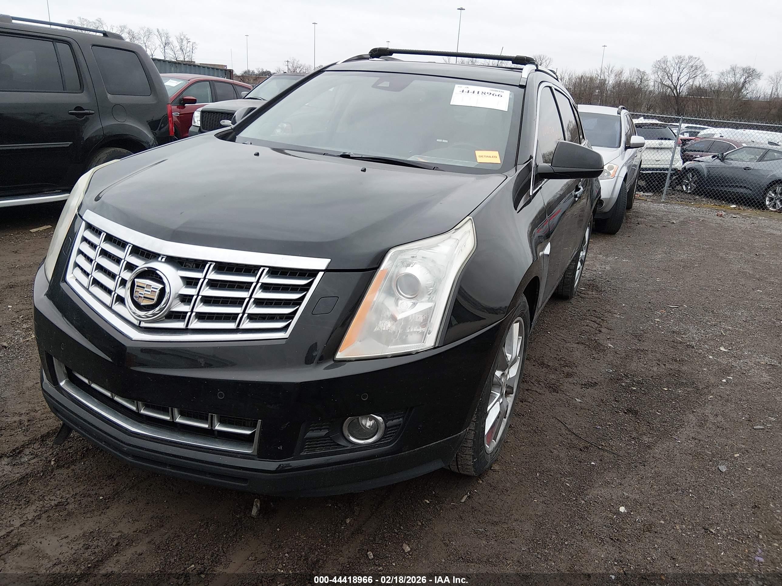CADILLAC SRX image 2