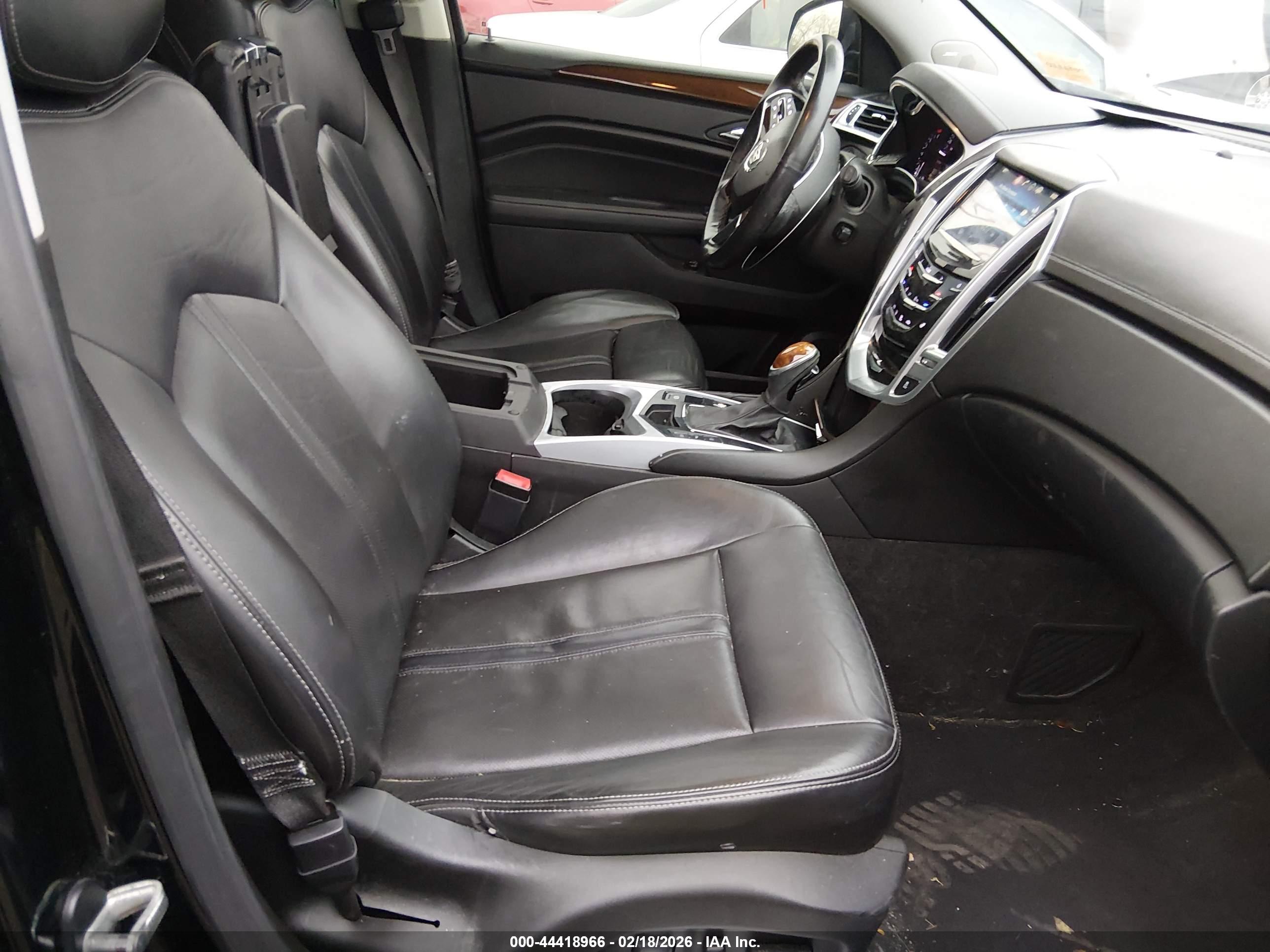 CADILLAC SRX image 5