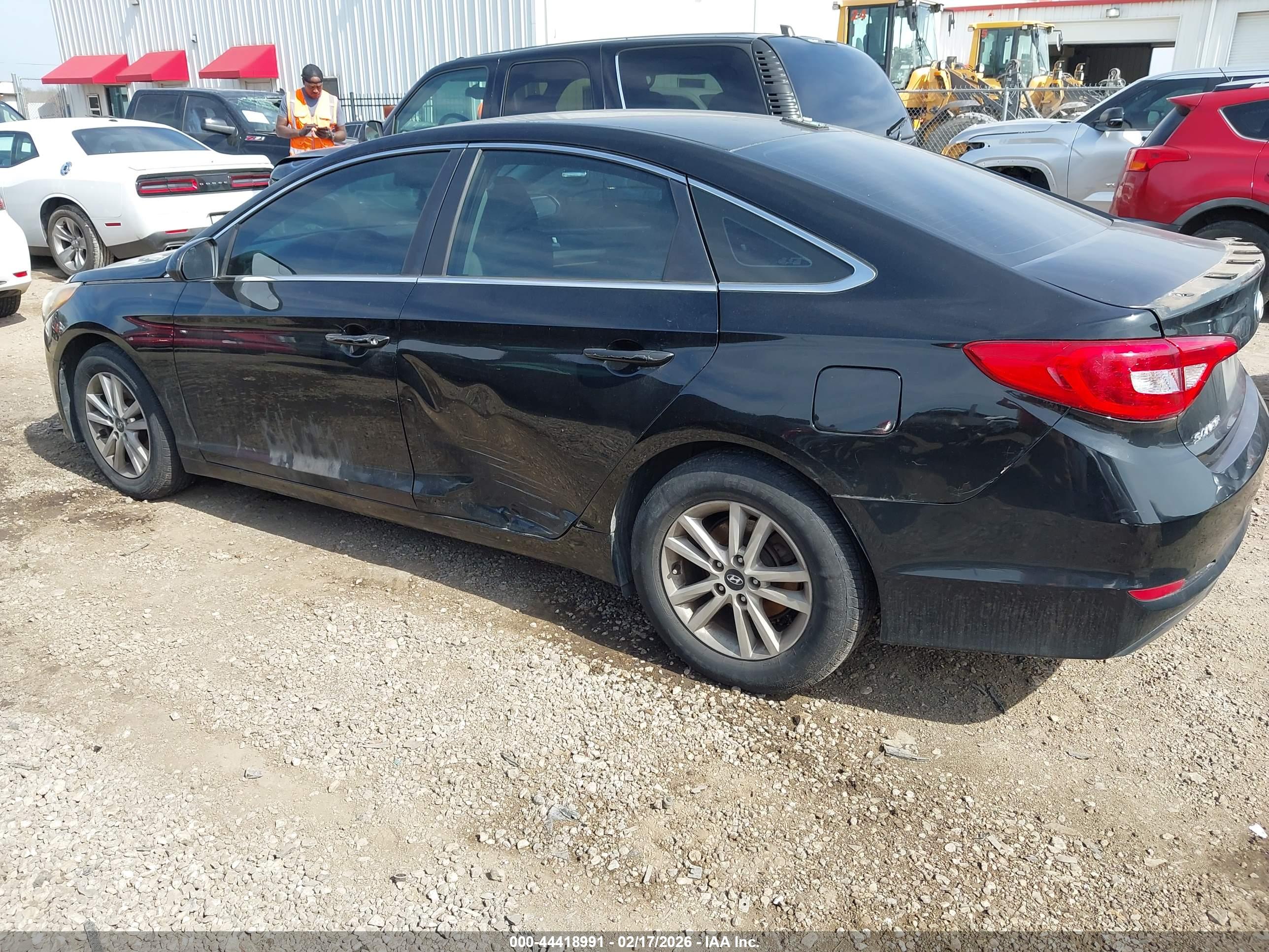 HYUNDAI SONATA image 3