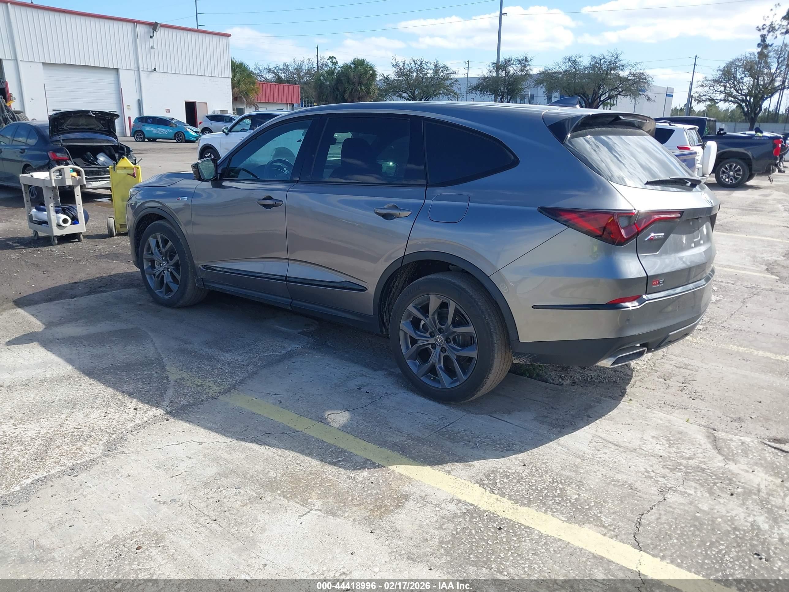 ACURA MDX image 3