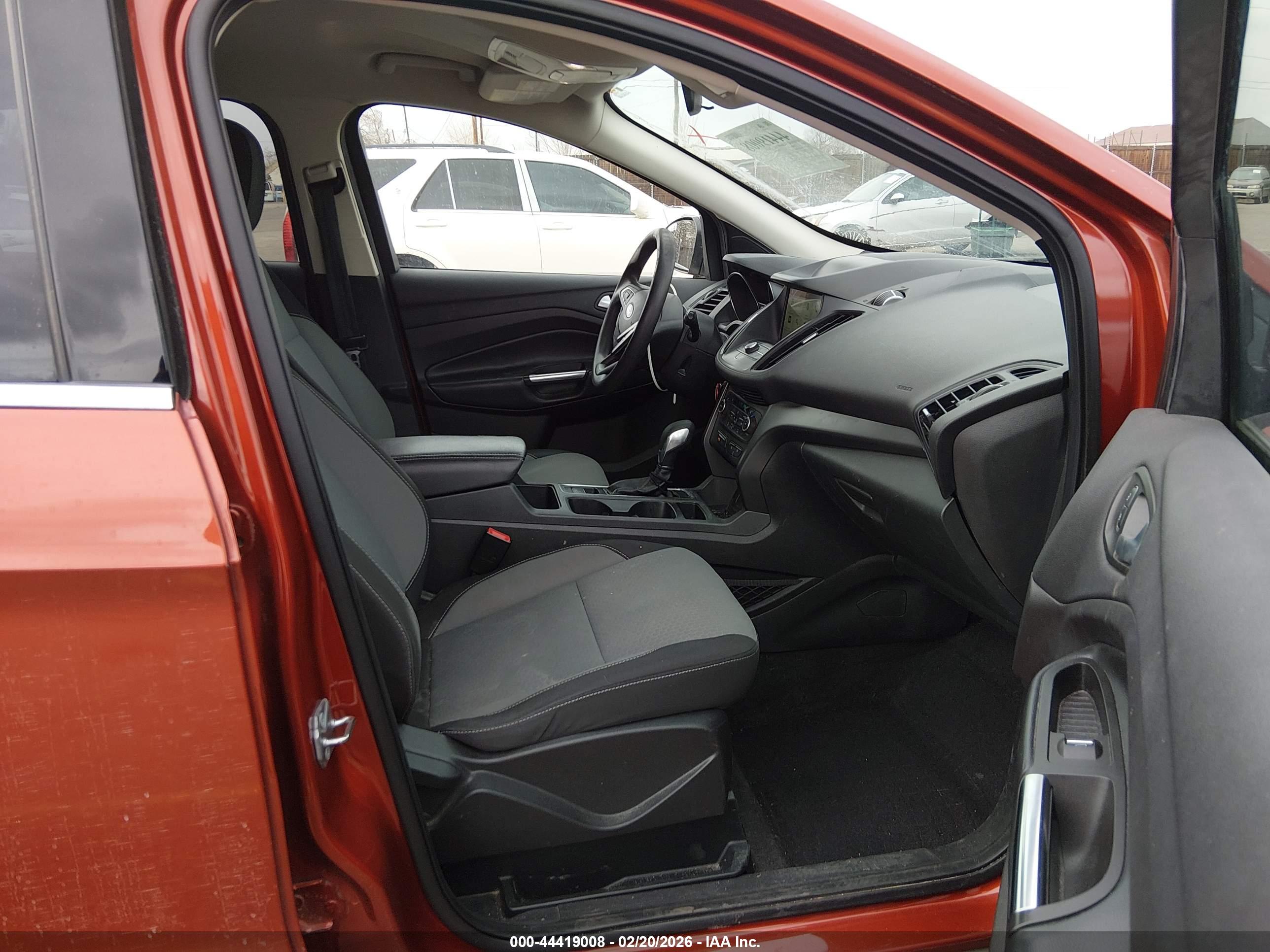 FORD ESCAPE image 5