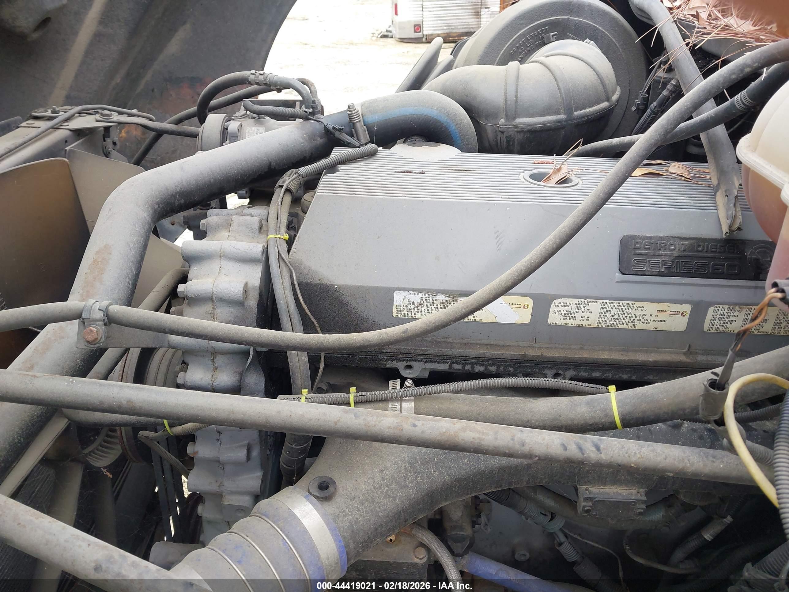 FREIGHTLINER CONVENTIONAL image 10