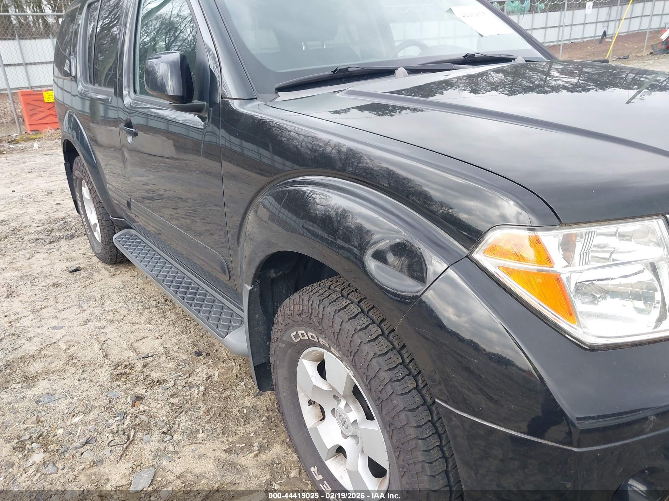 NISSAN PATHFINDER image 6