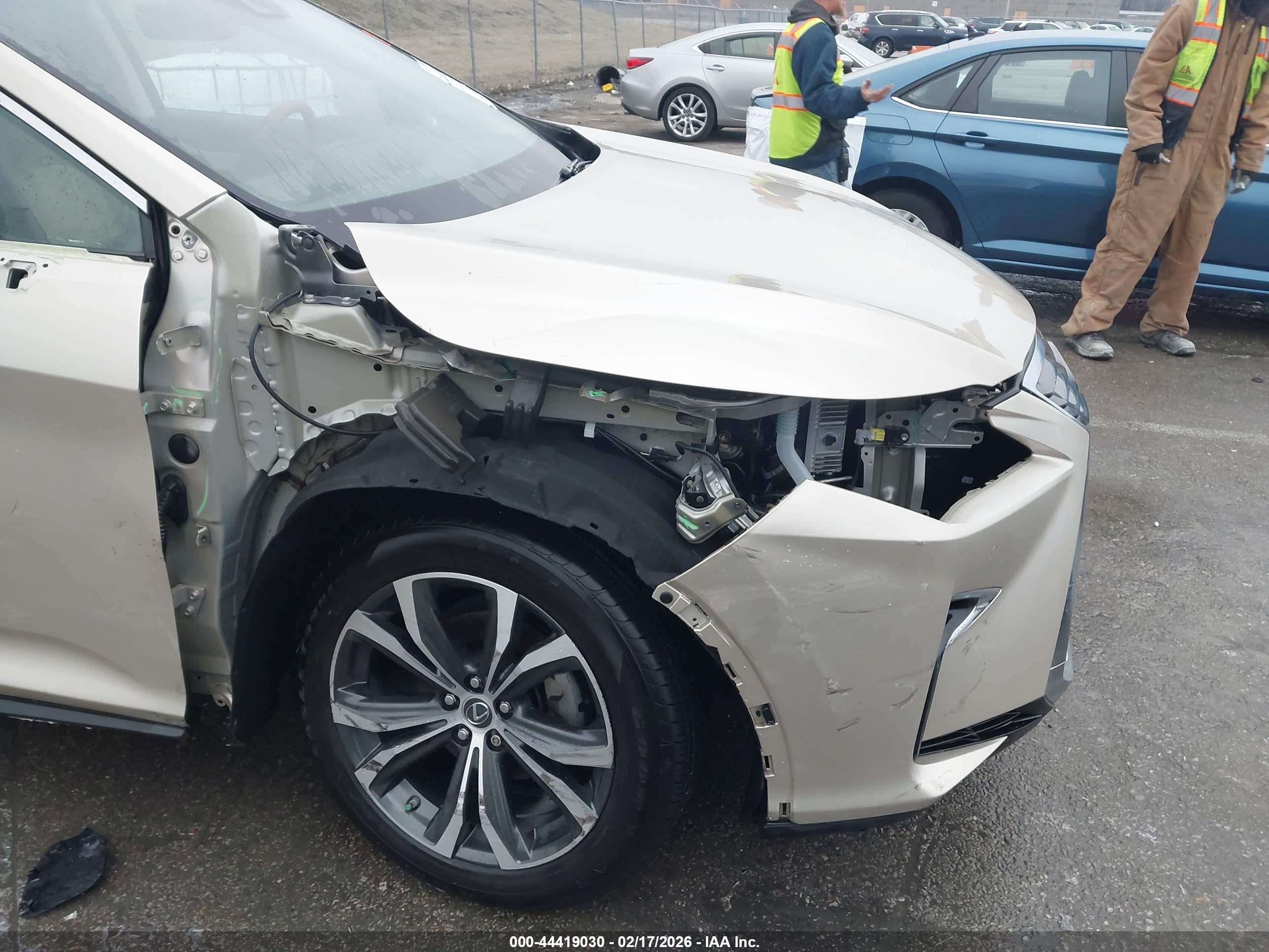 LEXUS RX image 6