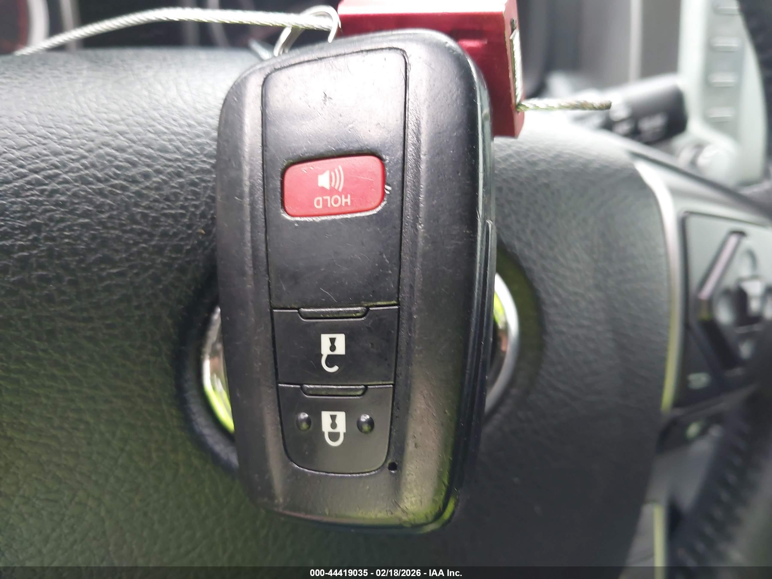 TOYOTA 4RUNNER image 11