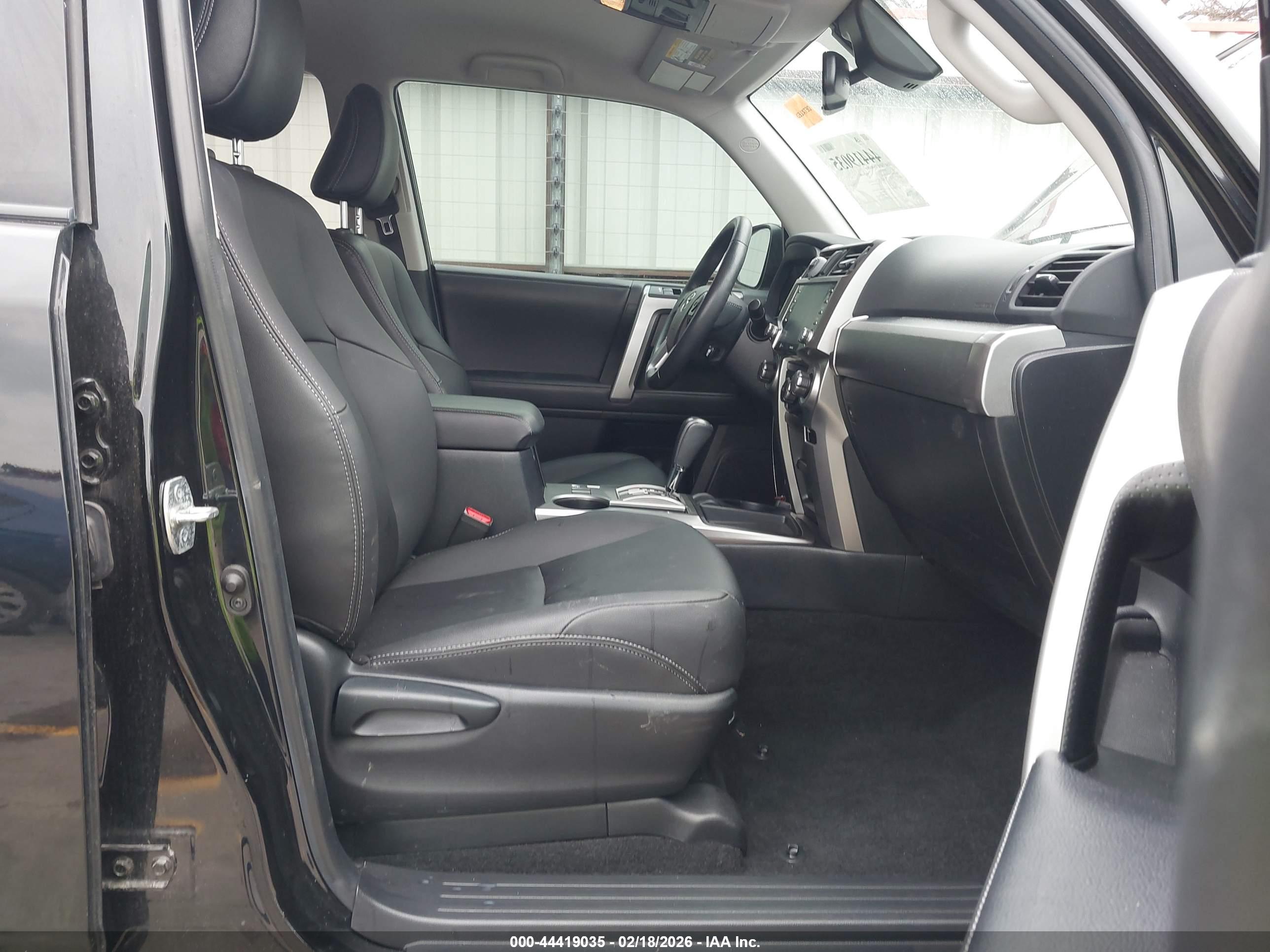 TOYOTA 4RUNNER image 5