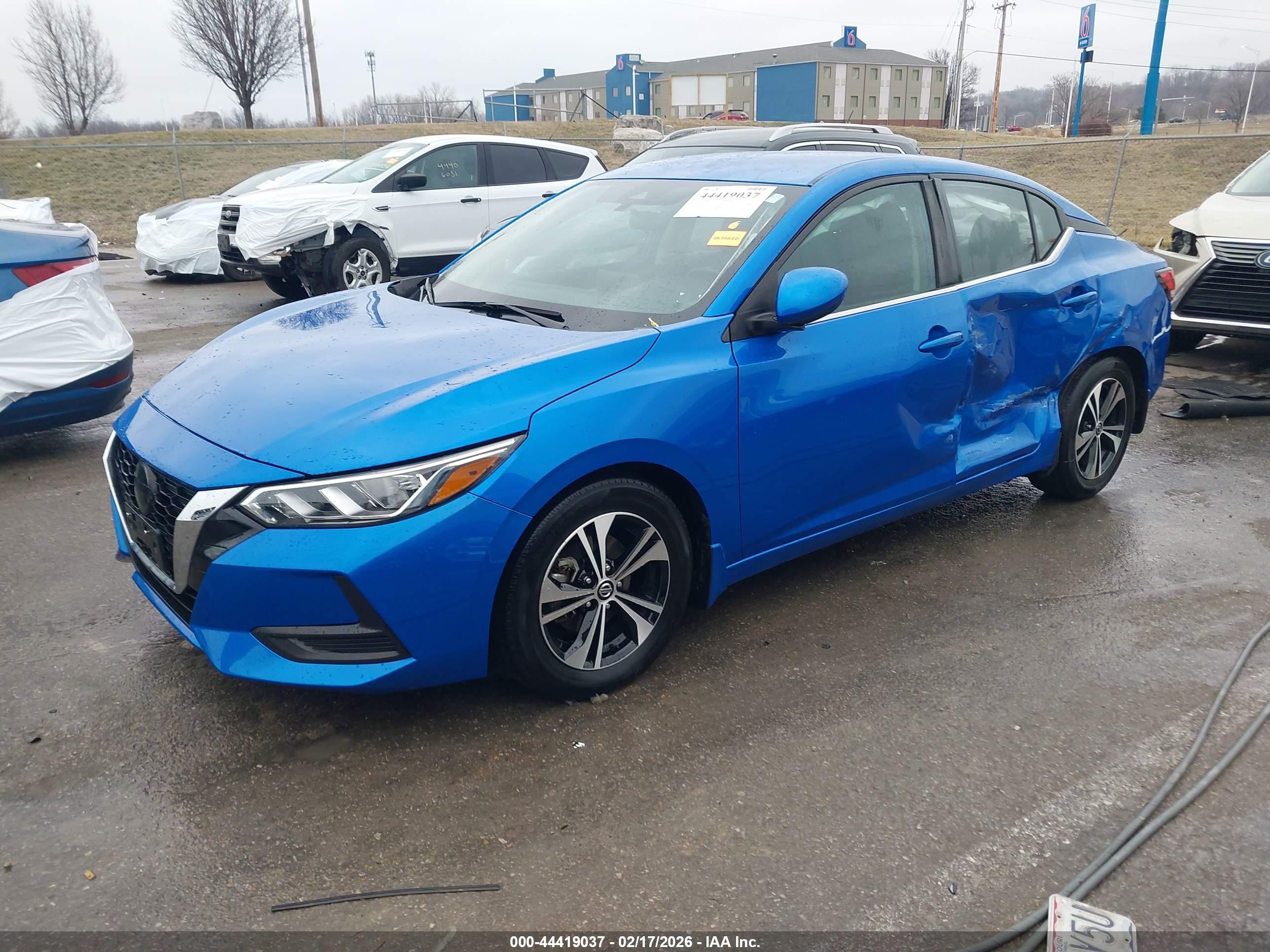 NISSAN SENTRA image 2
