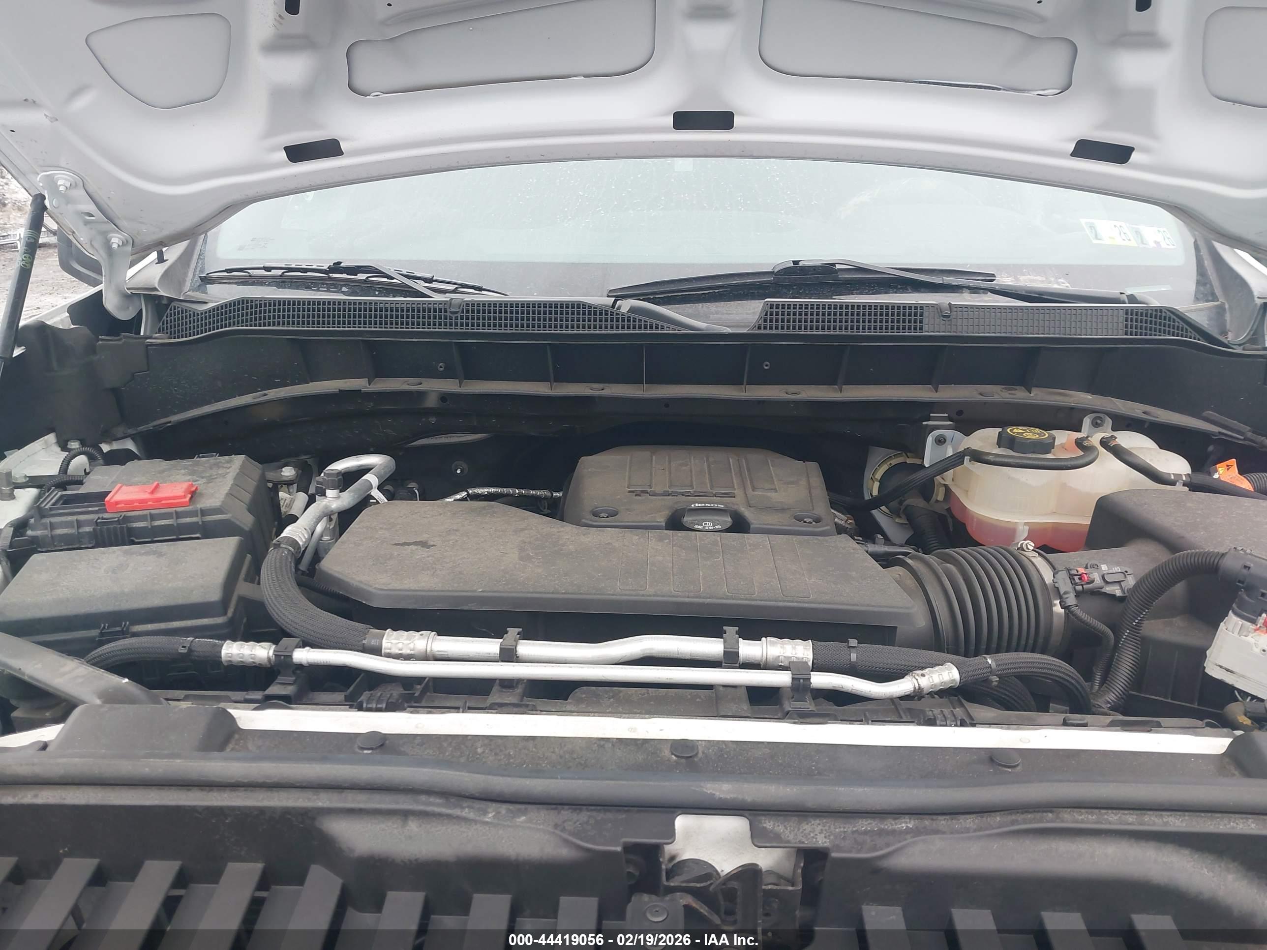 CHEVROLET SILVERADO image 10
