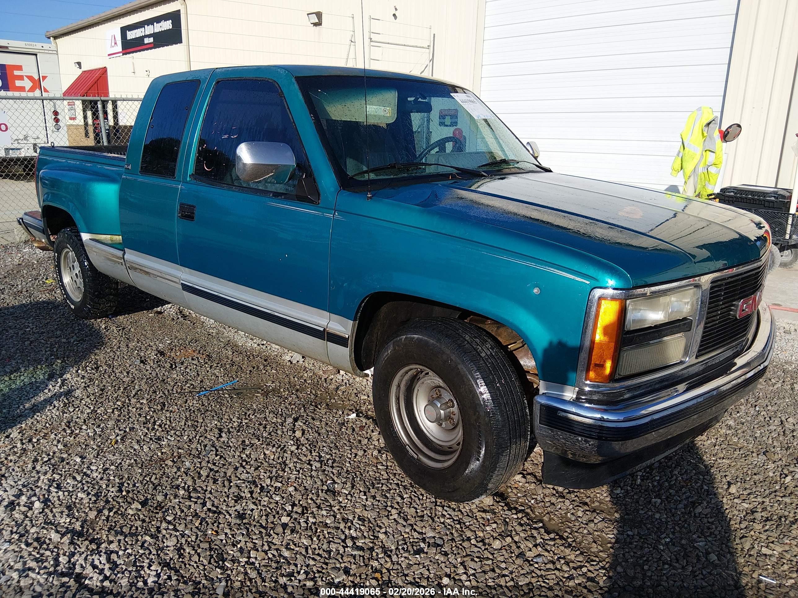 GMC SIERRA image 6