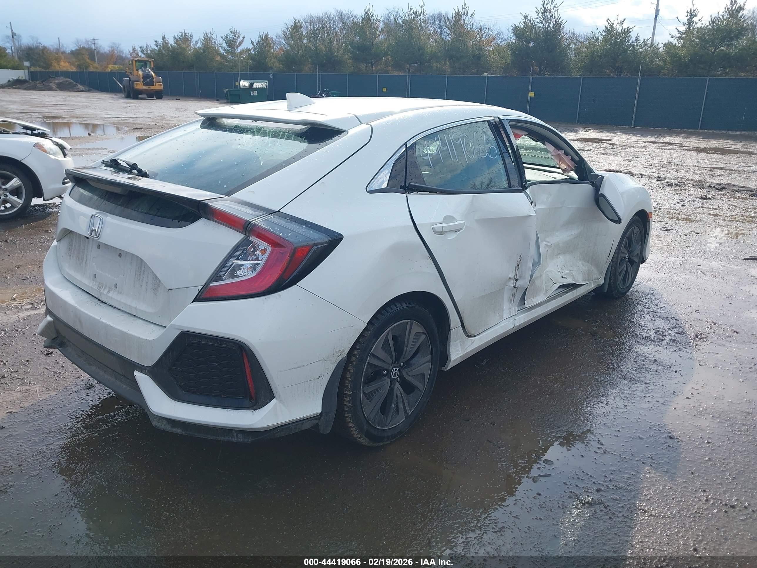 HONDA CIVIC image 4