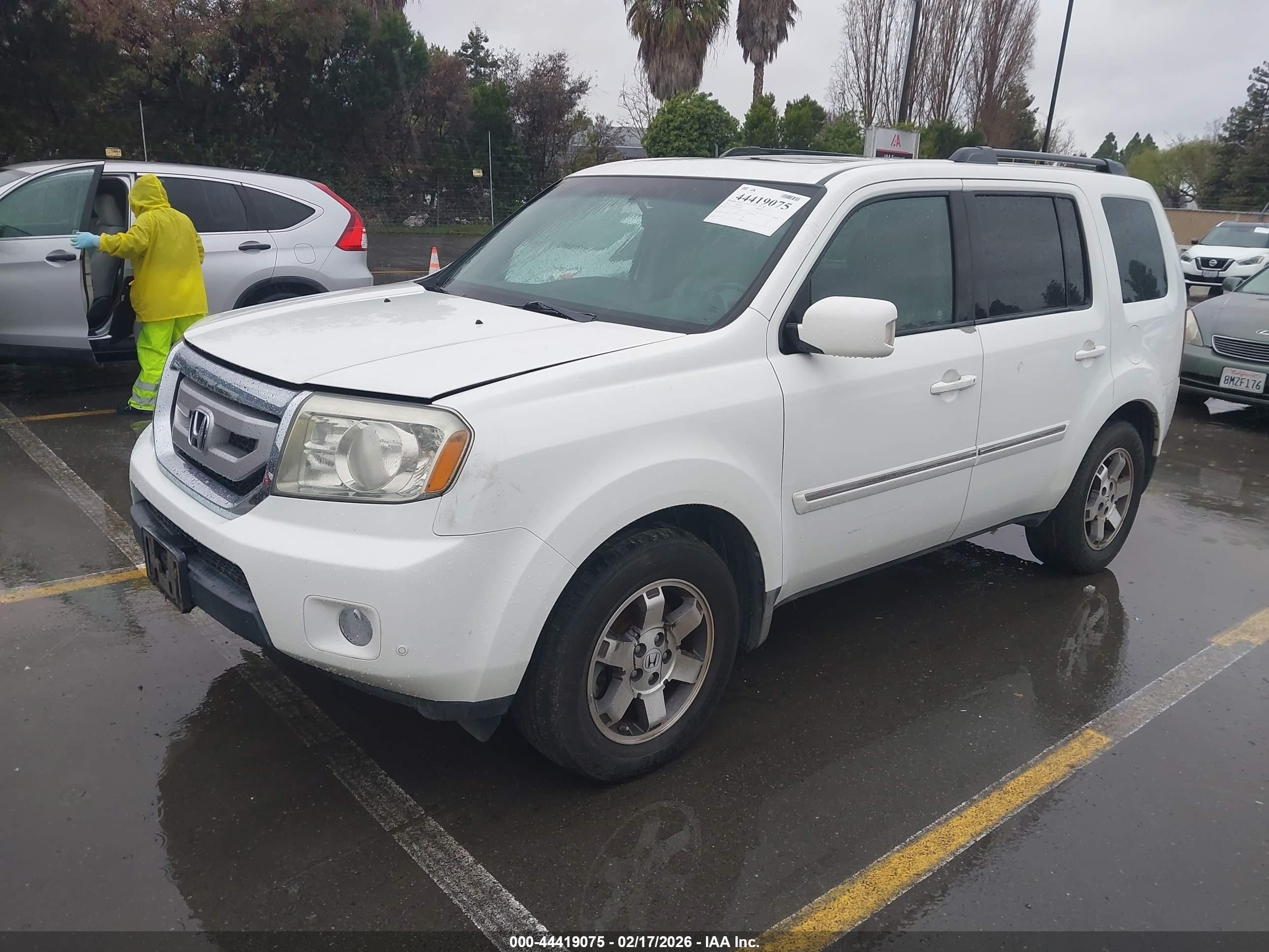 HONDA PILOT image 2