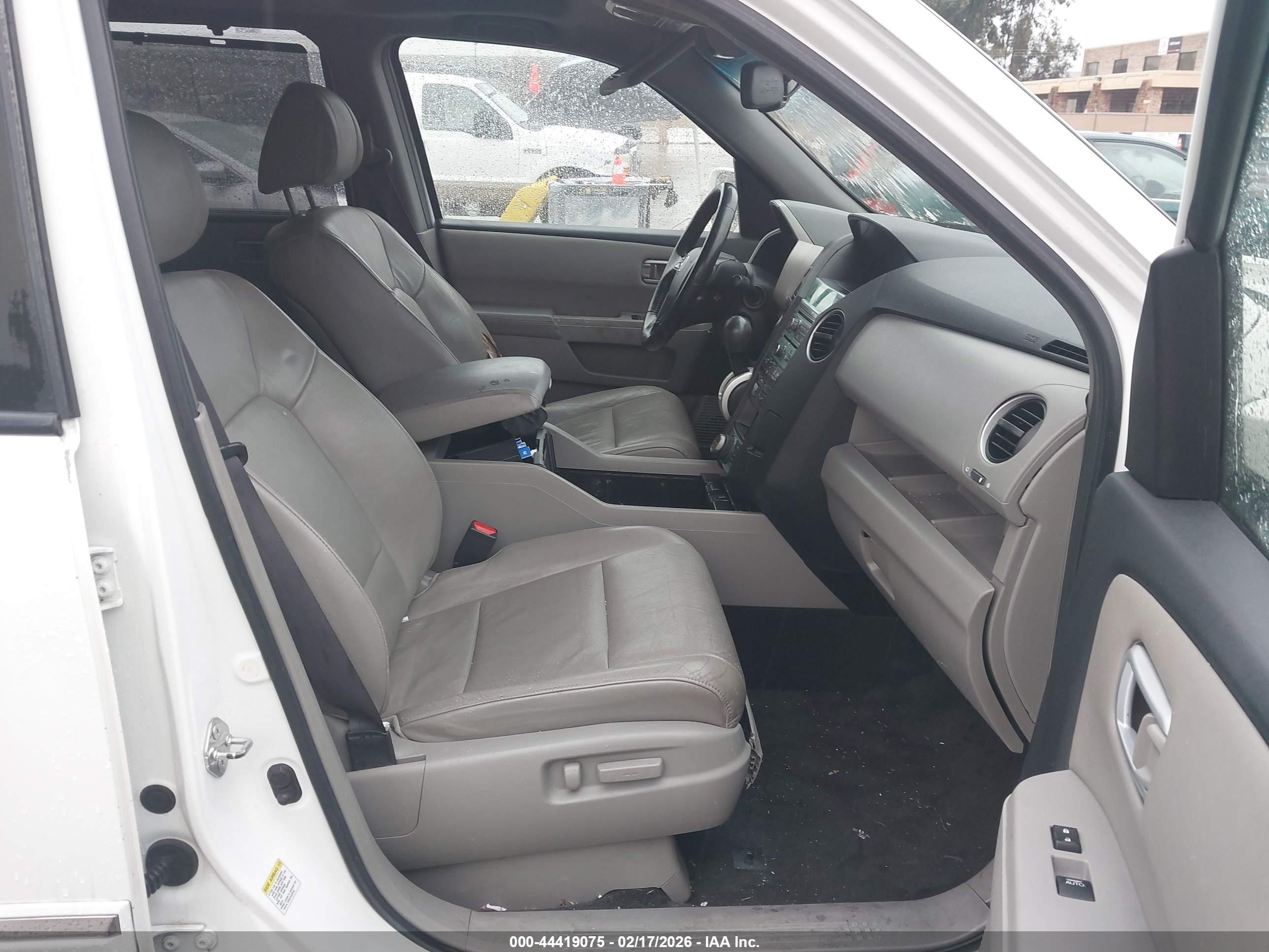 HONDA PILOT image 5